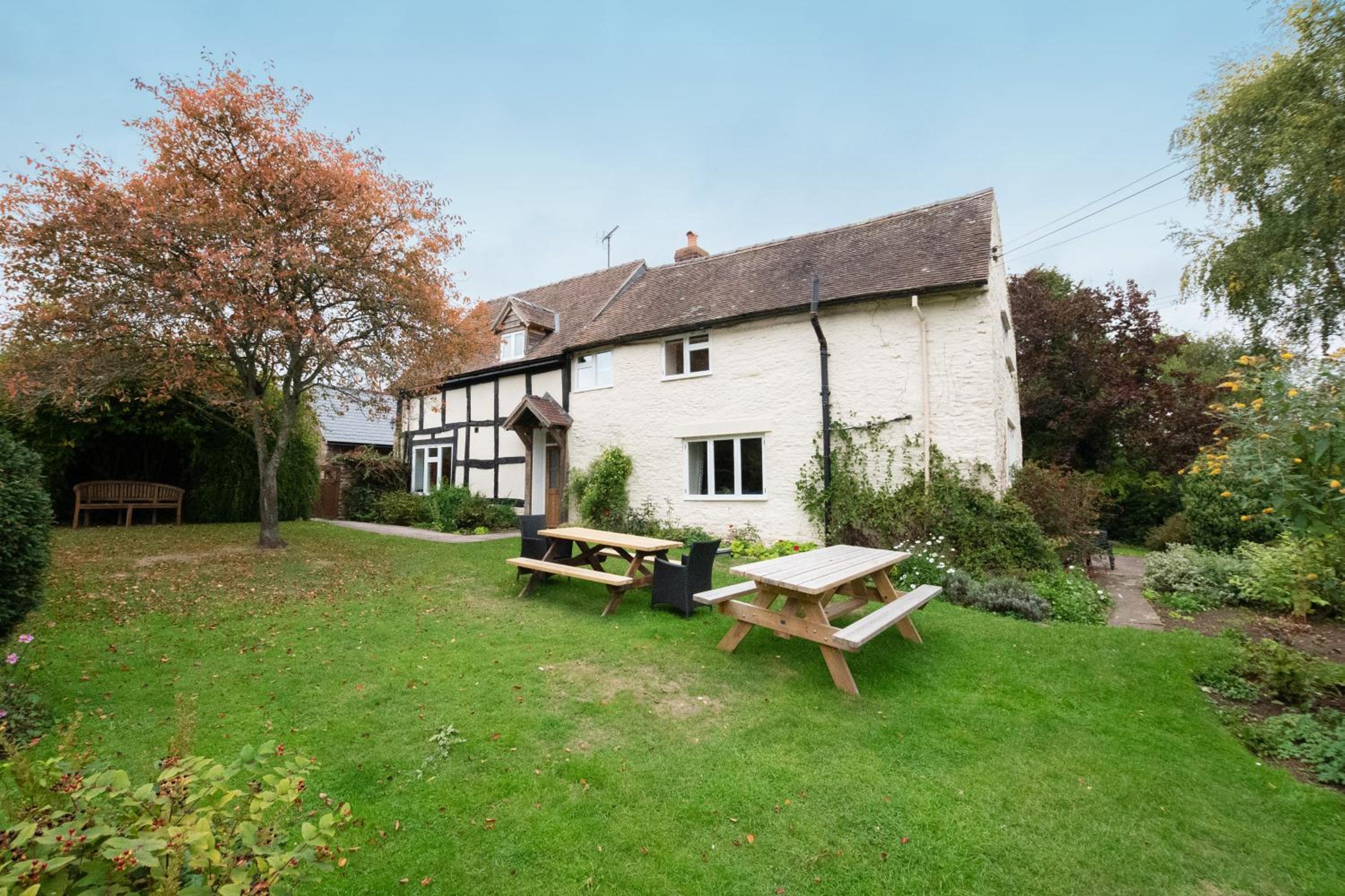 Little Cowarne Court