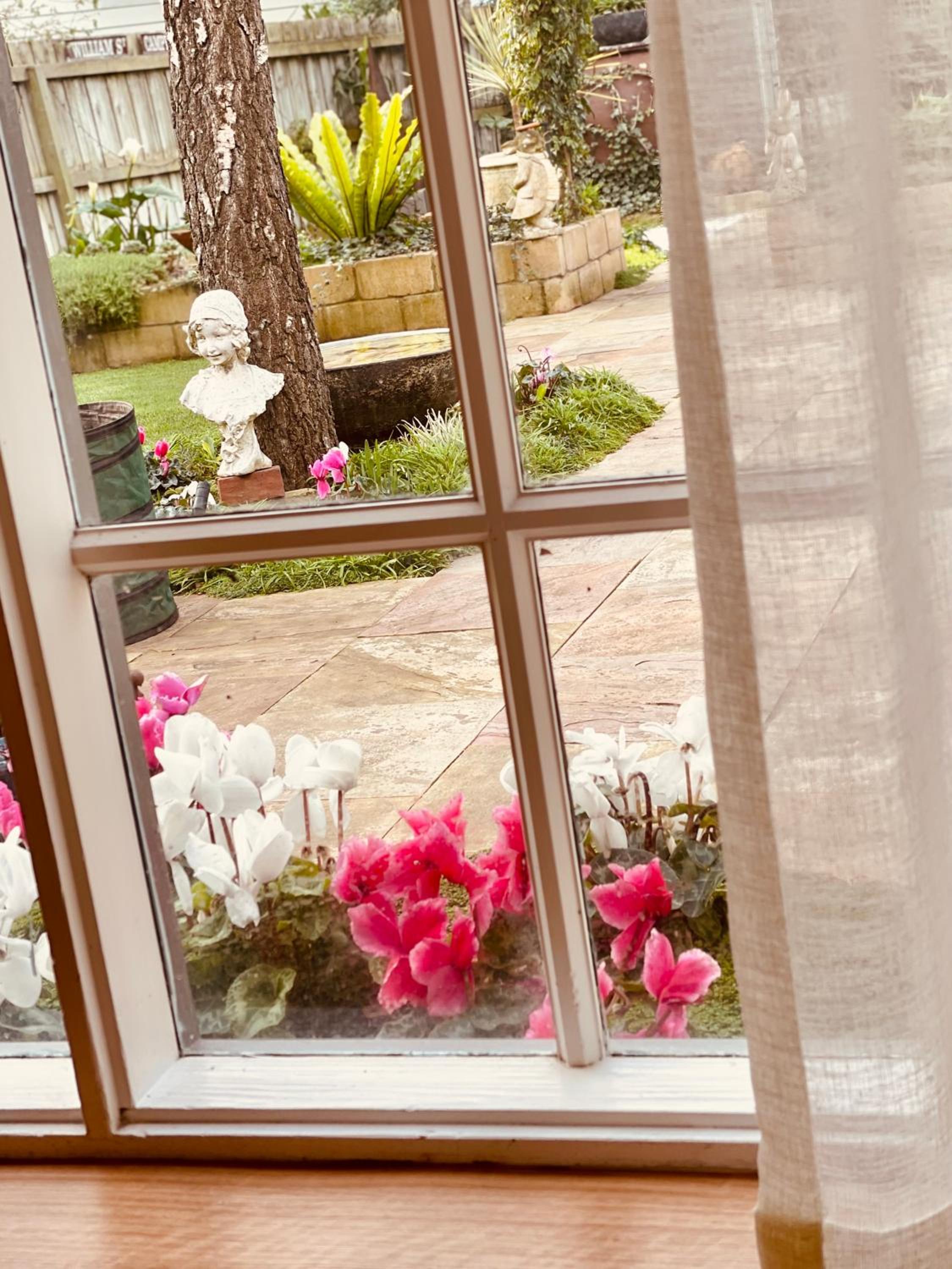 Edge17 Waterfront Apartment, plus Cottage with Garden View - Port Fairy