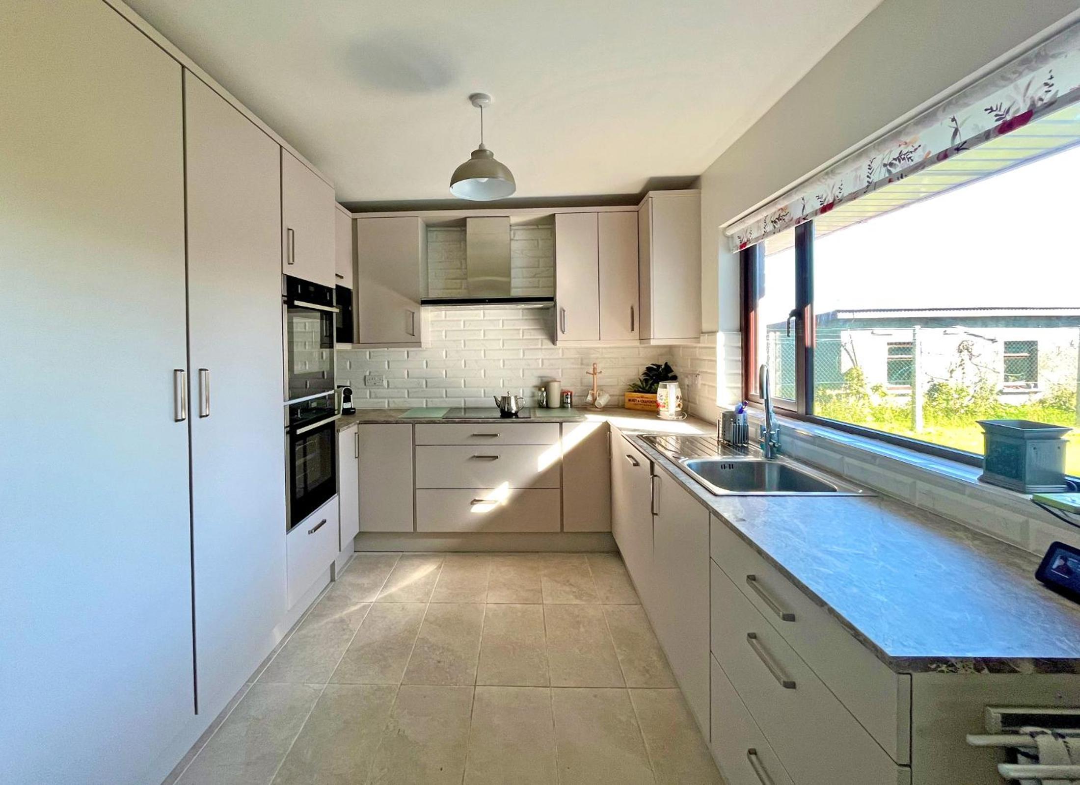 The Nook Oranmore Holiday Home by Trident Holiday Homes view 4