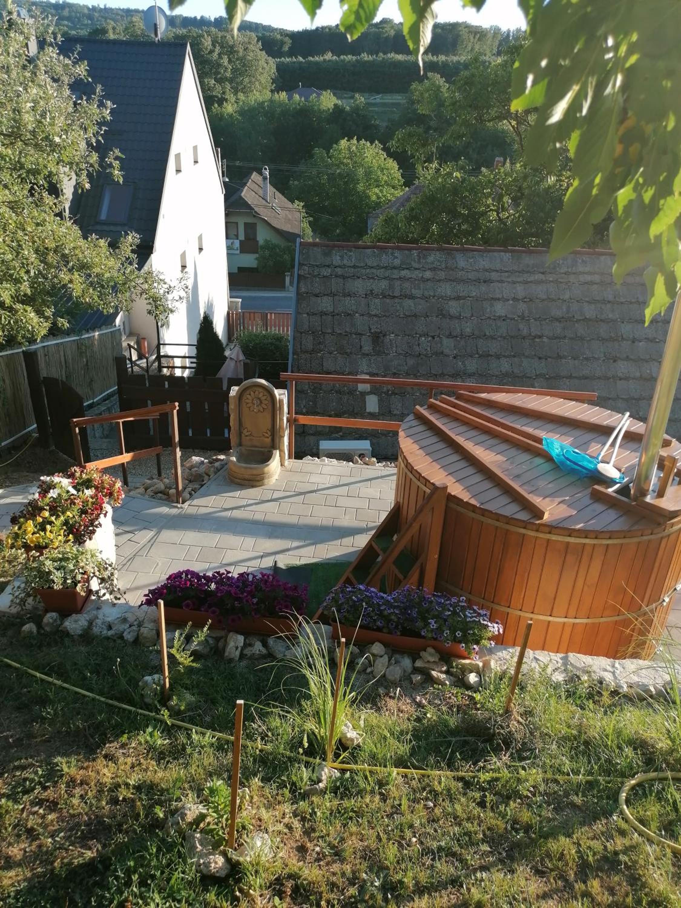 Photo 29