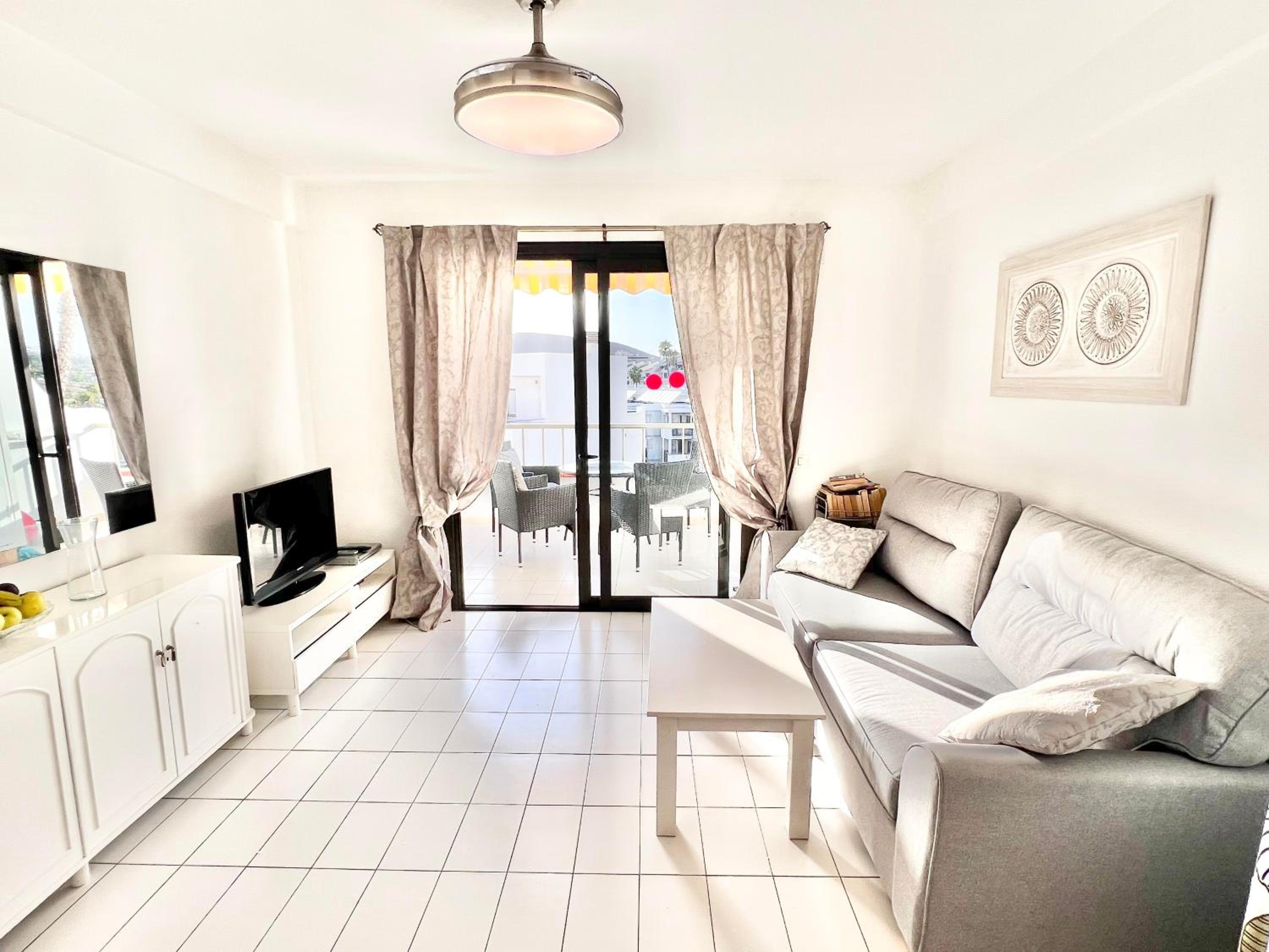 Los Cristianos 1 Bed Apartment view 4