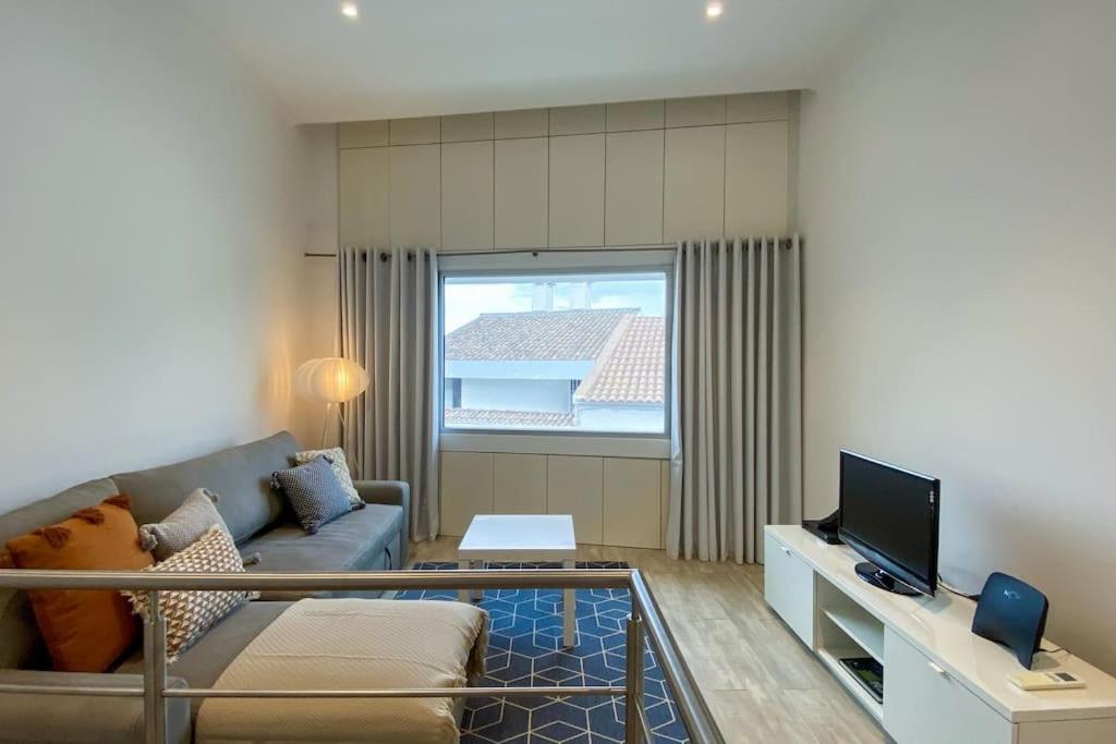 Casa do Mar South view 3
