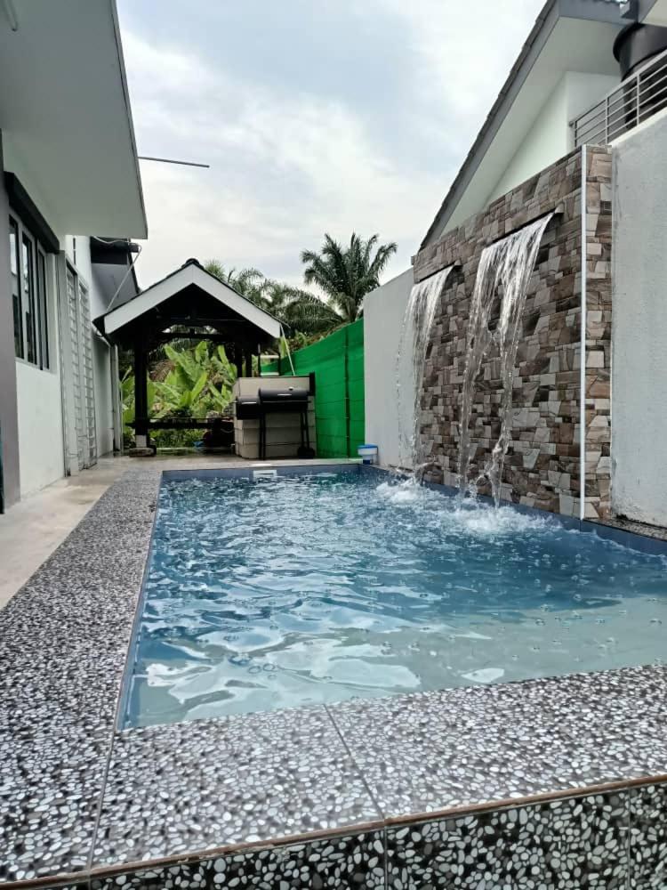 Rumah Hana Sungai Besar - Mslim0nly photo 4