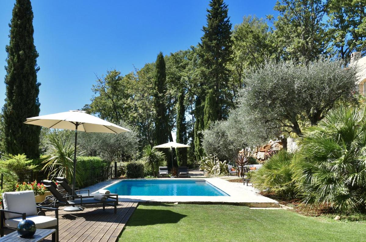 Les Hauts de la Riviera view 4