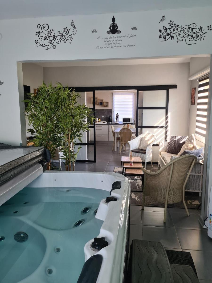 Villa Beau Site view 2