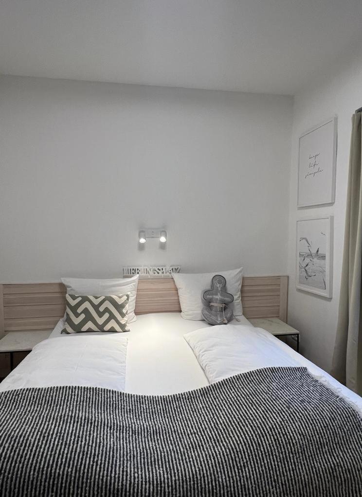 Lieblingsplatz Neusiedl - Modern Stylish Apartments - Free Parking Burgenland Card - 10 min to Designer Outlet Parndorf and Lake Neusiedl