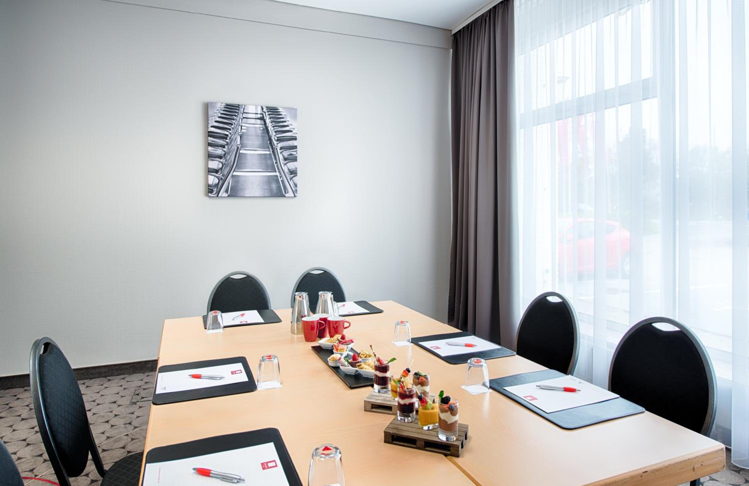 Ratingen Vacations - Leonardo Hotel Dusseldorf Airport Ratingen - Property Image 5