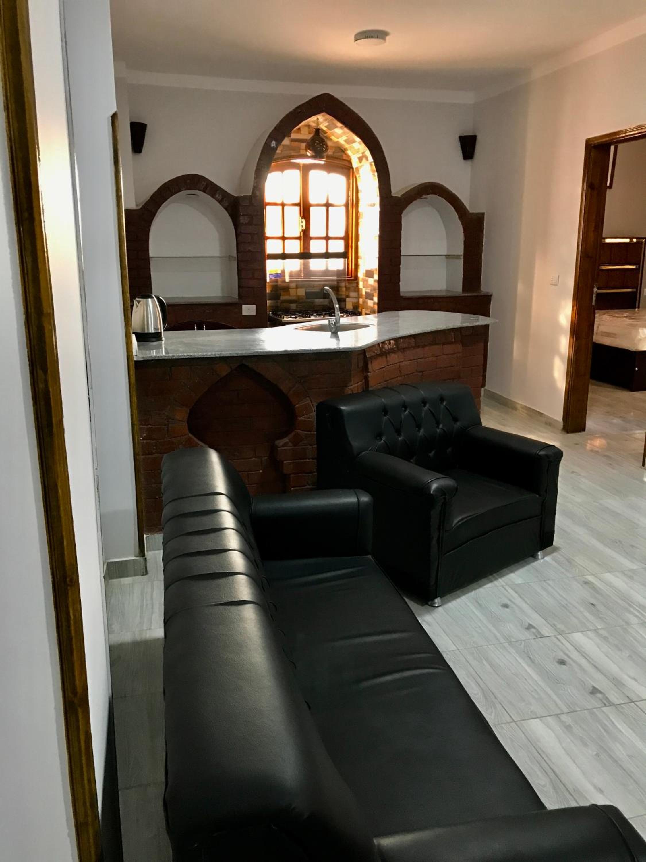 Mina Residence in Thebes view 2