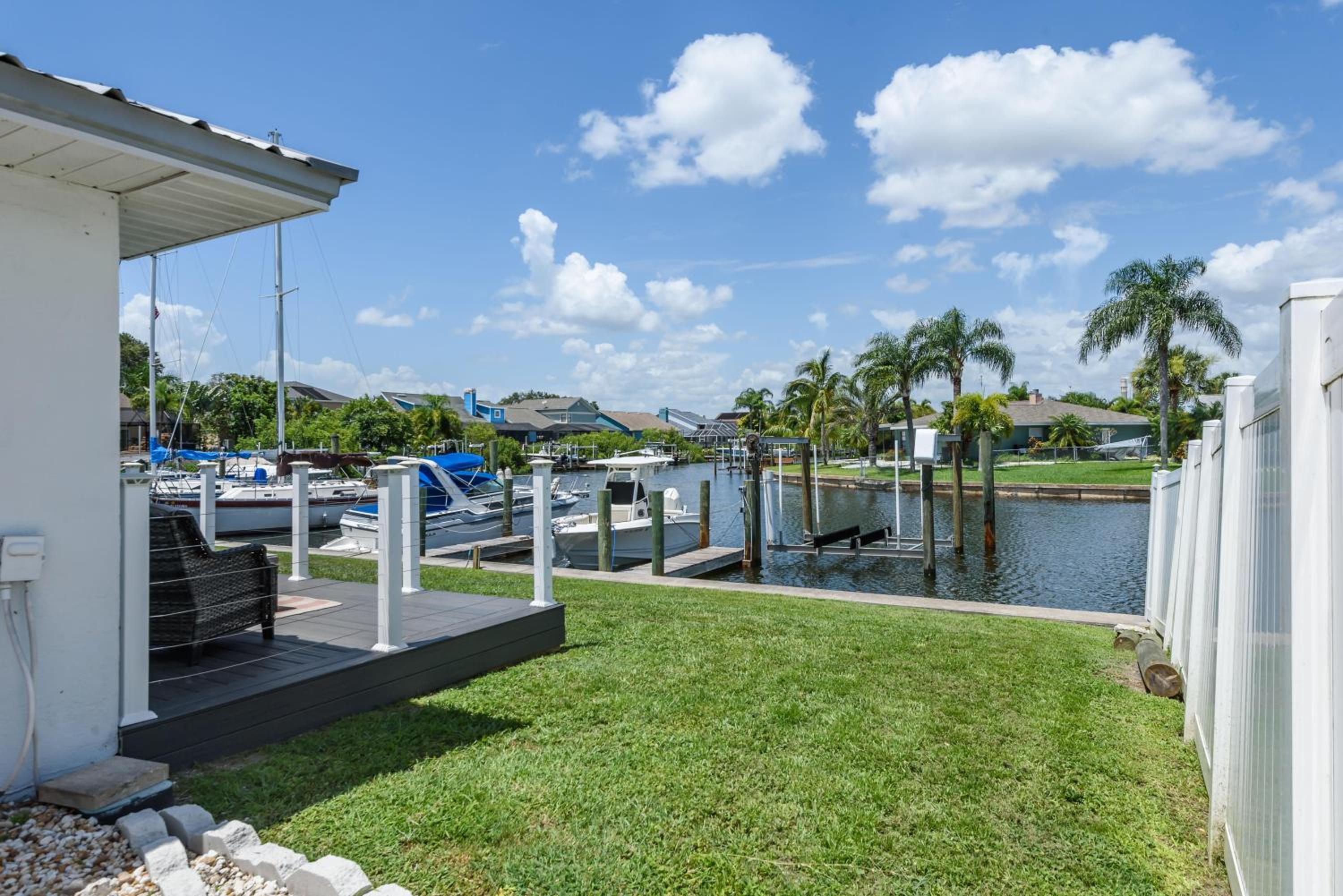 Updated Waterfront Condo in Apollo Beach view 4