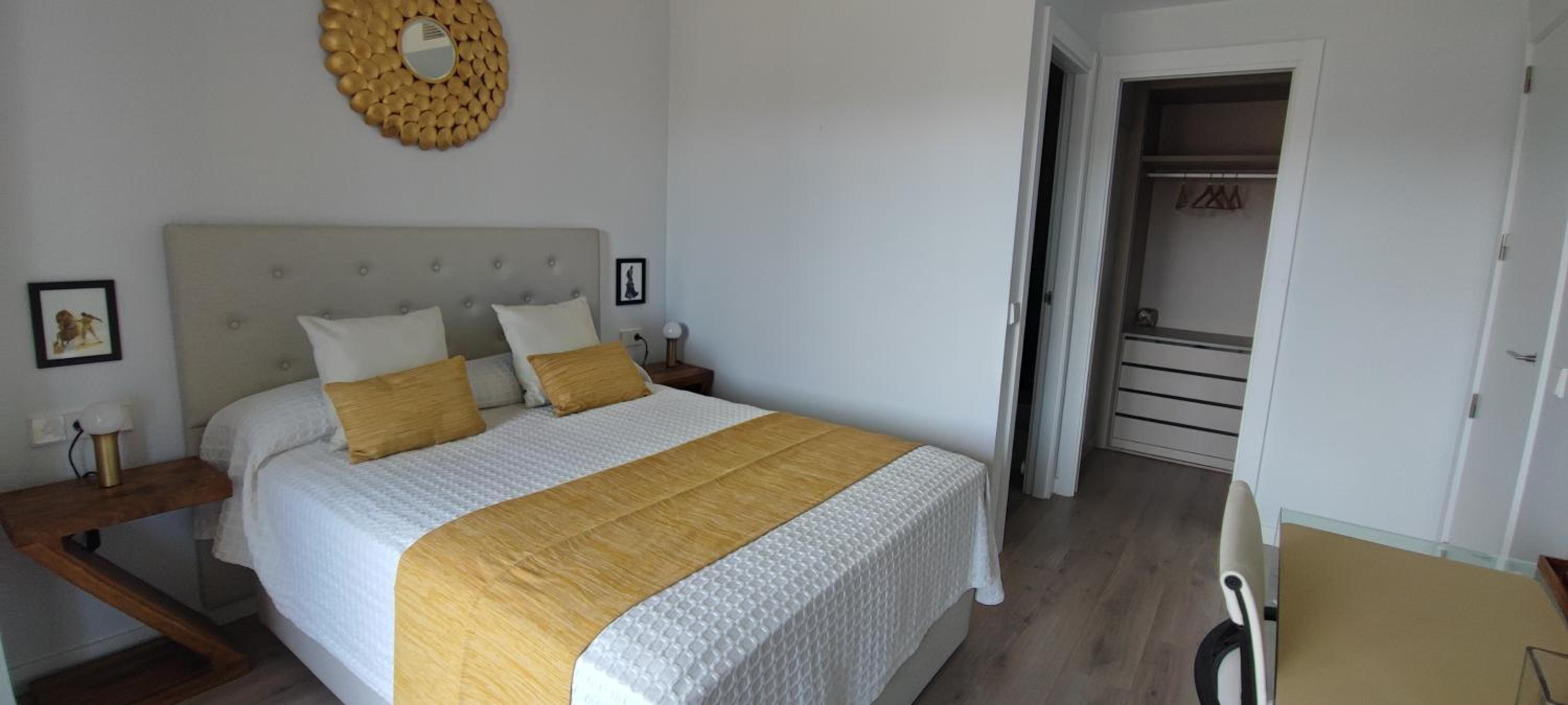 Teatinos Suite