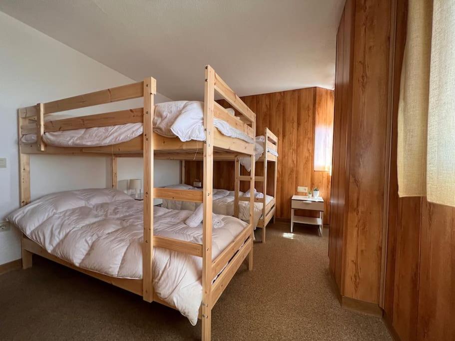 SIERRA NEVADA apartamento, ideal para grupos, aparcamiento en la puerta y con impresionantes vistas