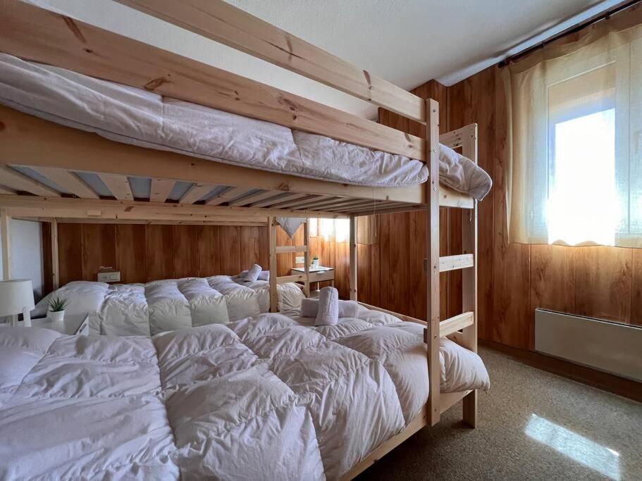 SIERRA NEVADA apartamento, ideal para grupos, aparcamiento en la puerta y con impresionantes vistas