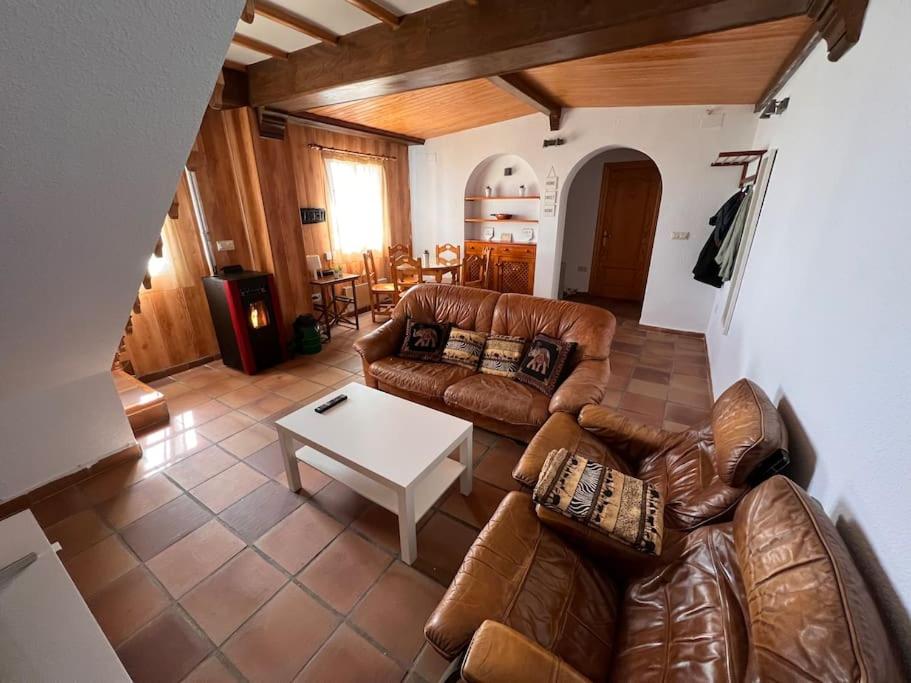 SIERRA NEVADA apartamento, ideal para grupos, aparcamiento en la puerta y con impresionantes vistas