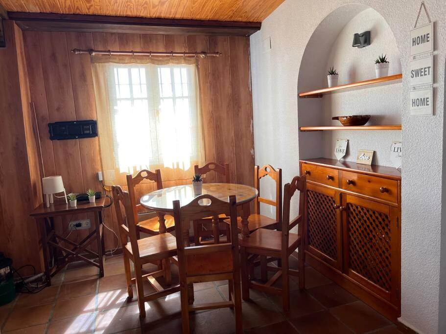 SIERRA NEVADA apartamento, ideal para grupos, aparcamiento en la puerta y con impresionantes vistas