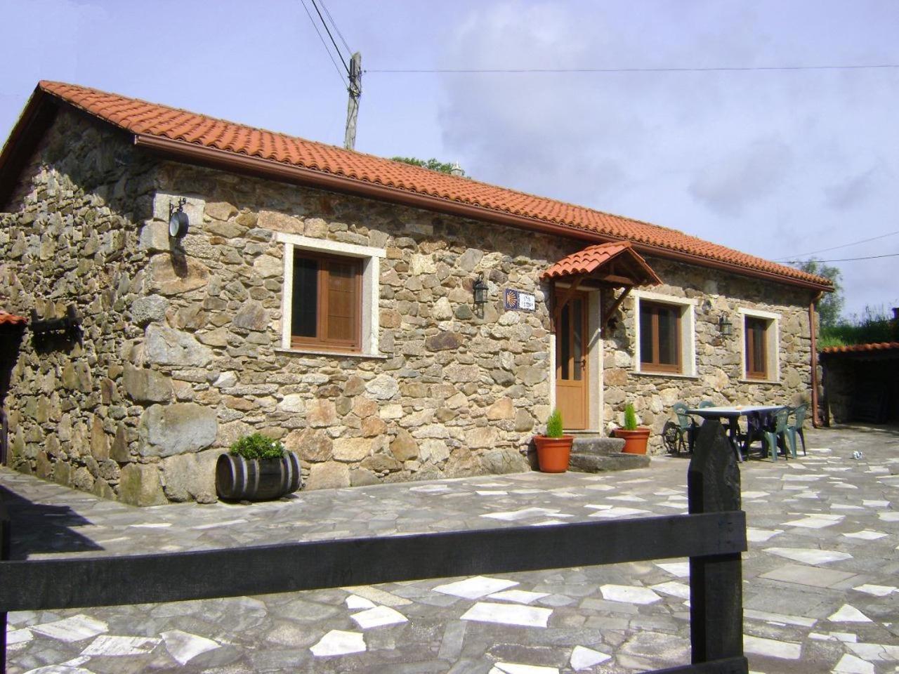 Stone Cottage FISTERRA view 4