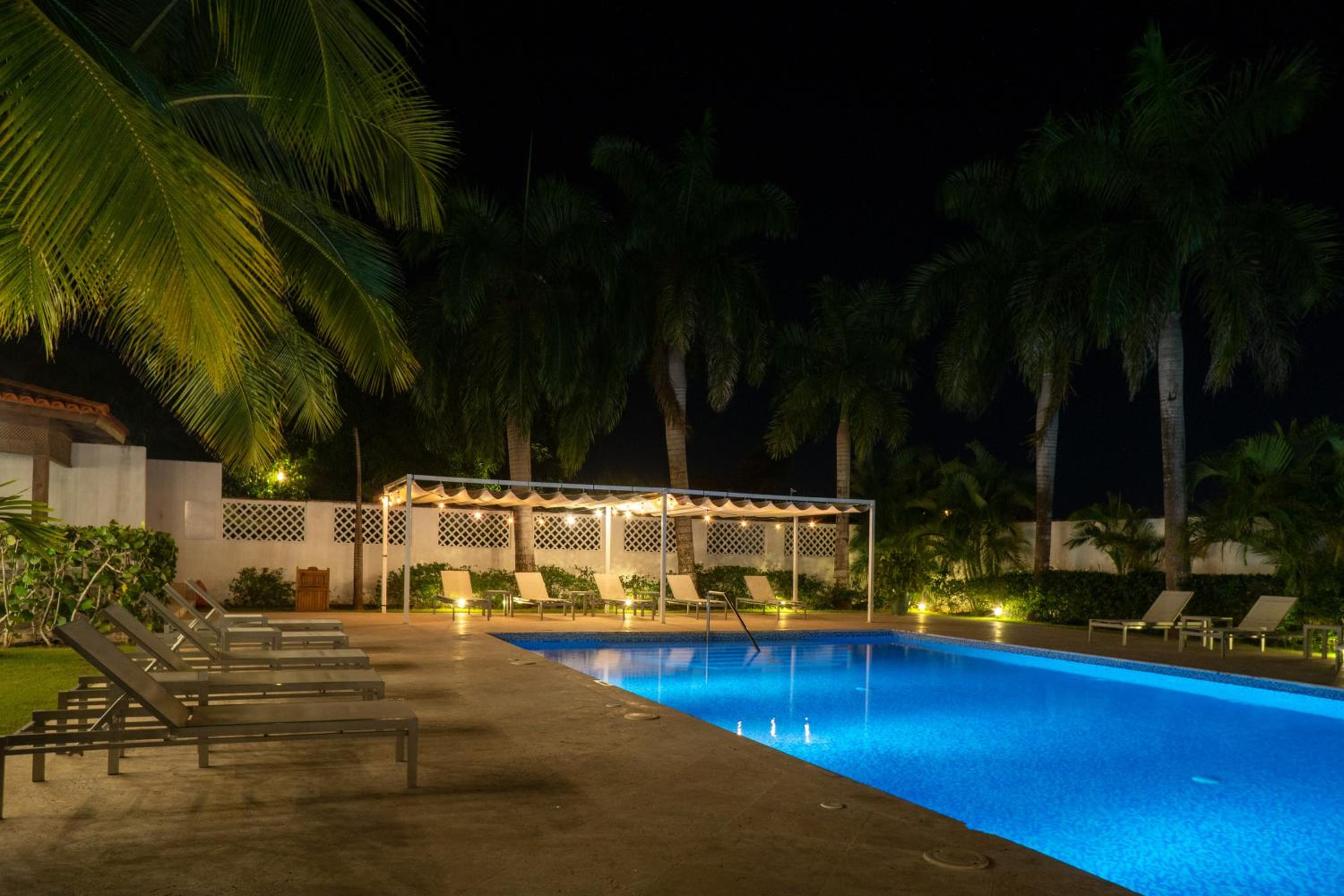 Juan Dolio Vacations - Hotel Casa Hemingway - Property Image 91