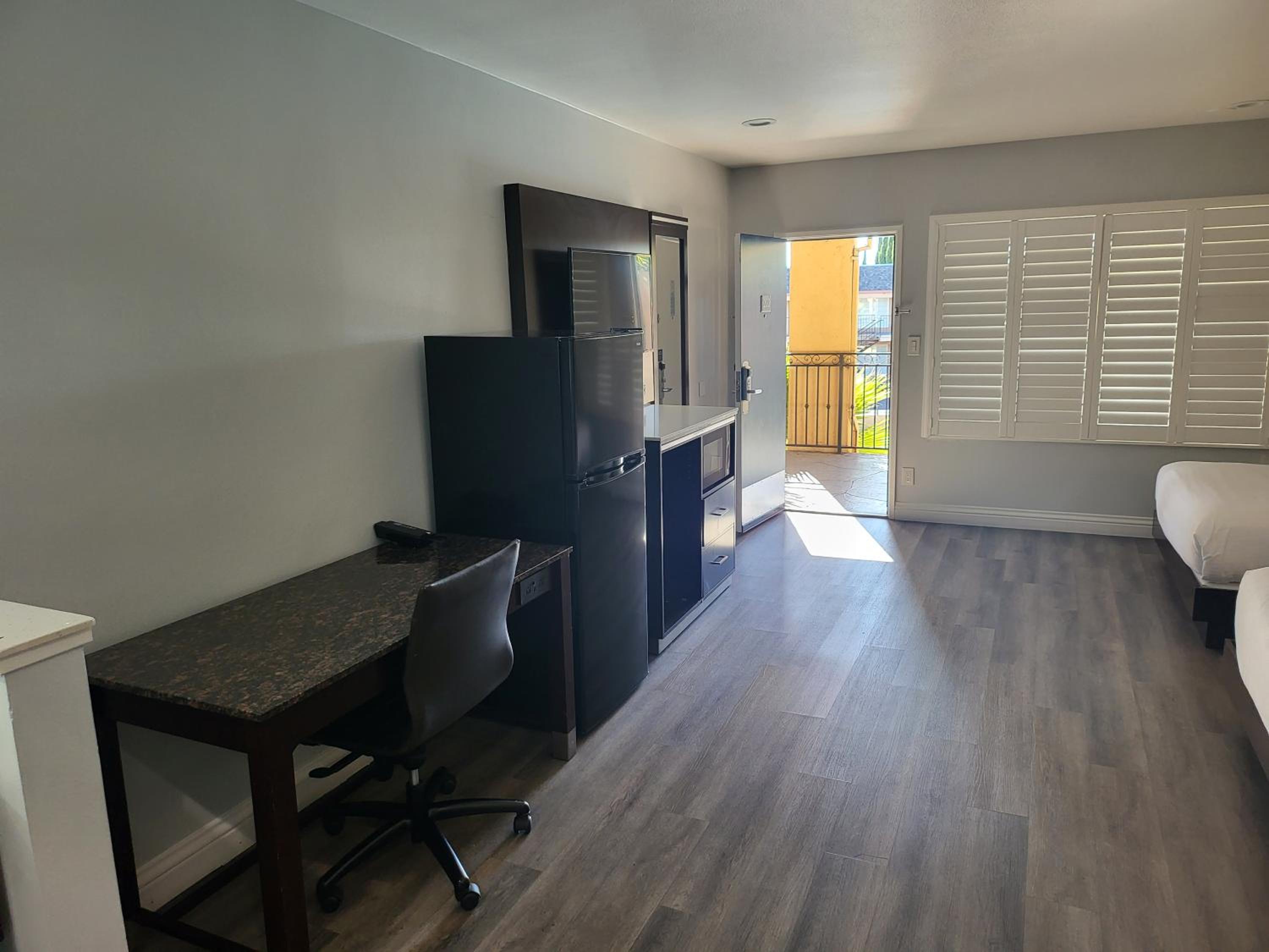 Vallejo Vacations - Motel 6 Vallejo, CA - Napa Valley - Property Image 15