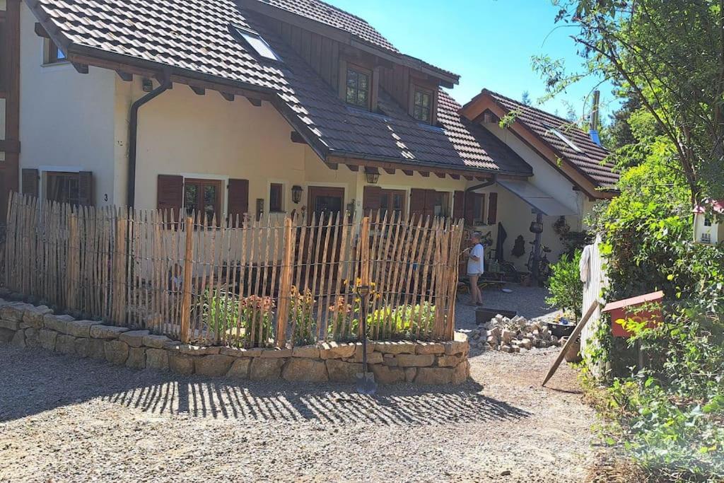 Gemütliche Waldrandlage in Badenweiler Sehringen Ferienwohnung