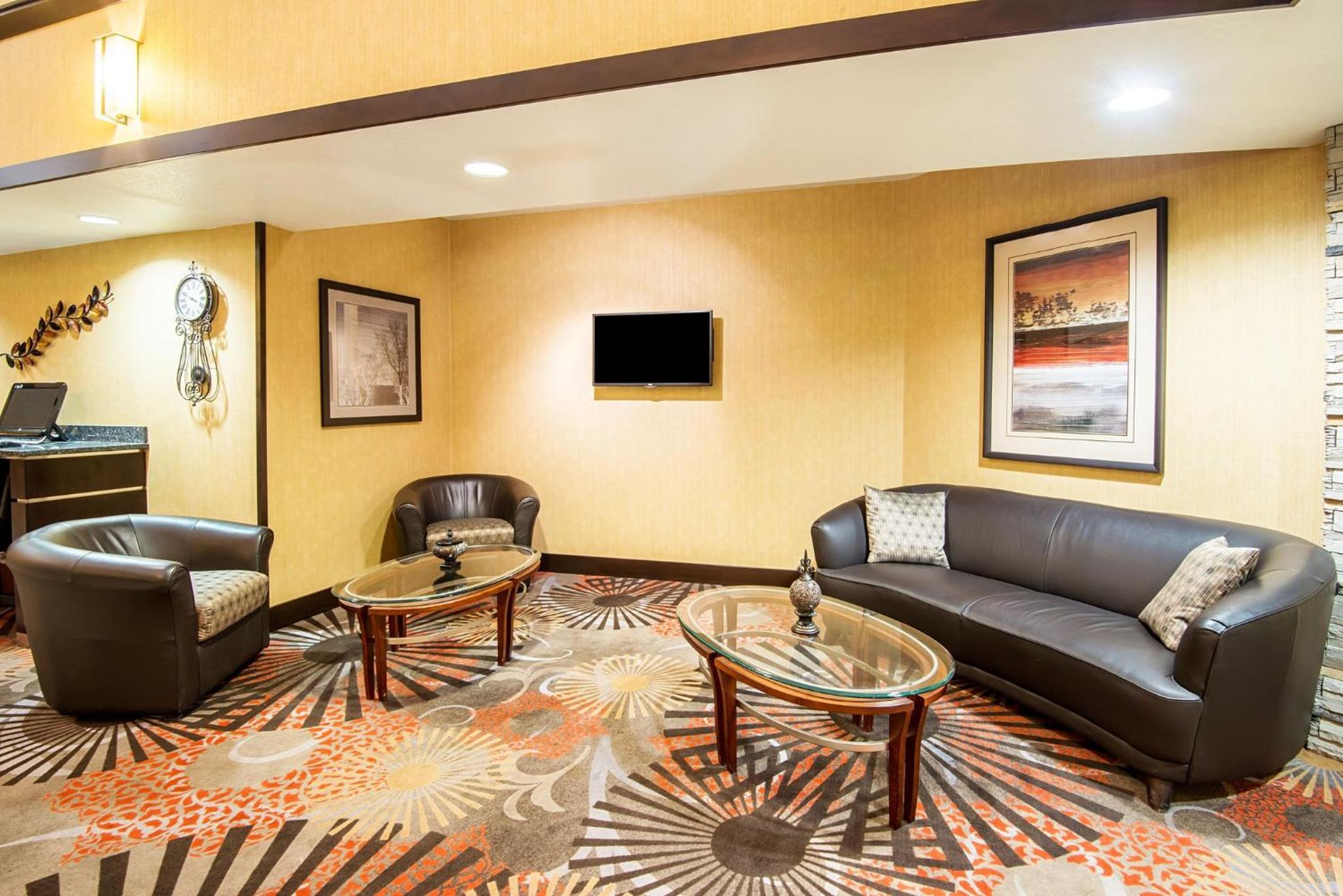 Casper Vacations - Holiday Inn Express Casper I-25, an IHG Hotel - Property Image 1