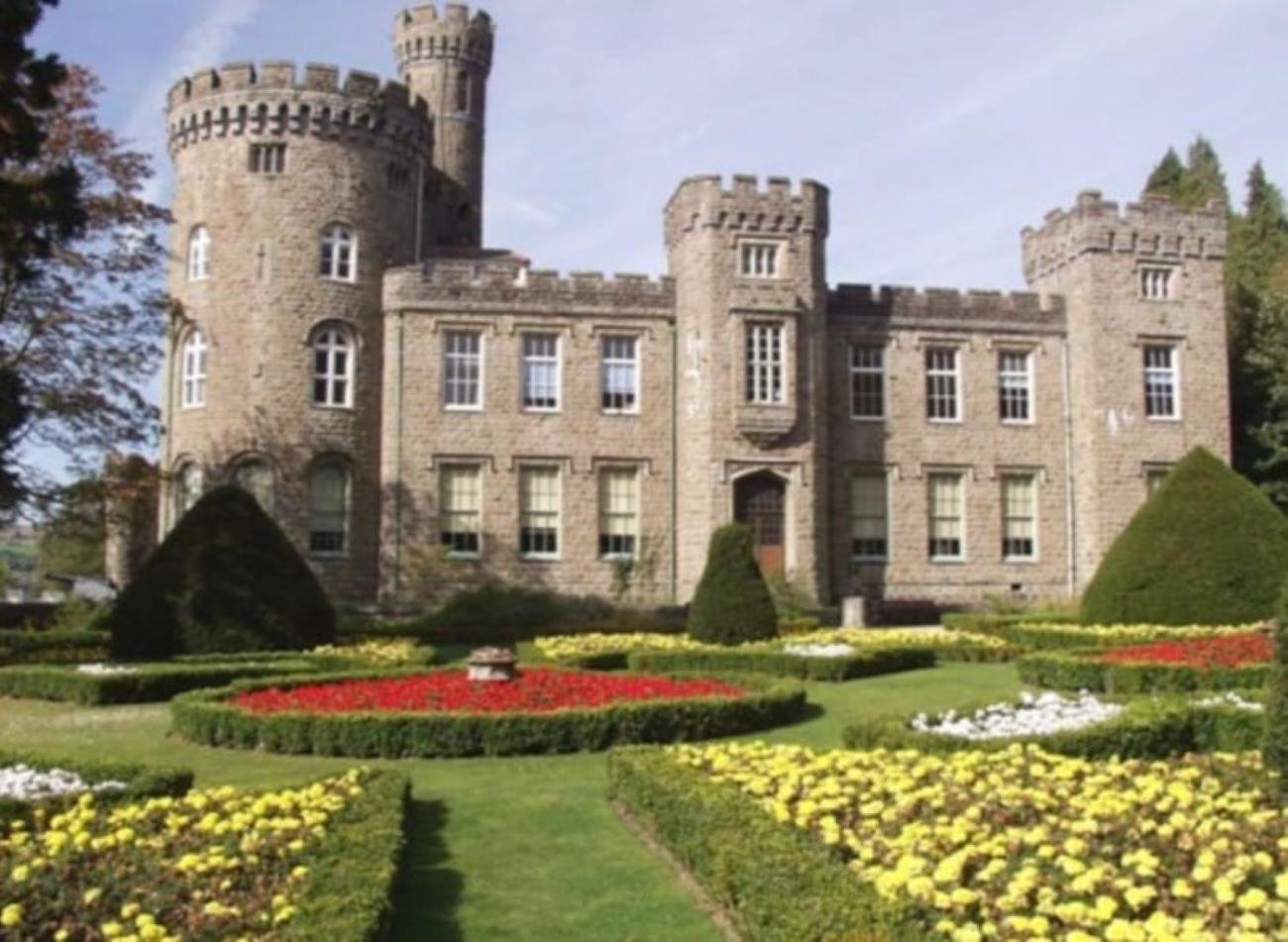 Hotel Viaduct View - Cefn Coed - Image 1