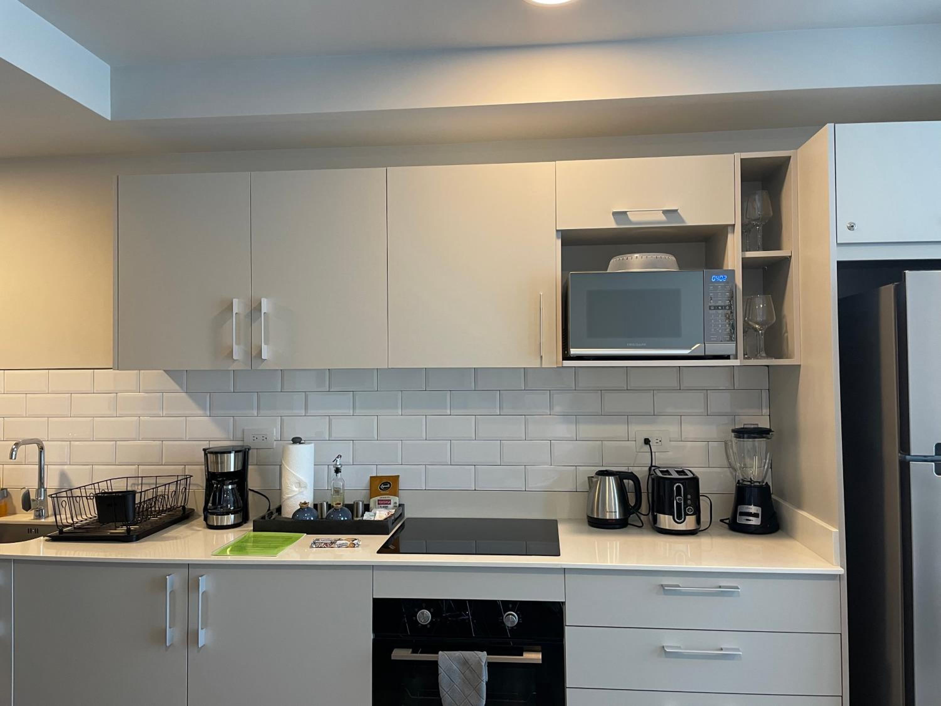 Cozy apartment with terrace, SJ Cosmopolitan Tower #402