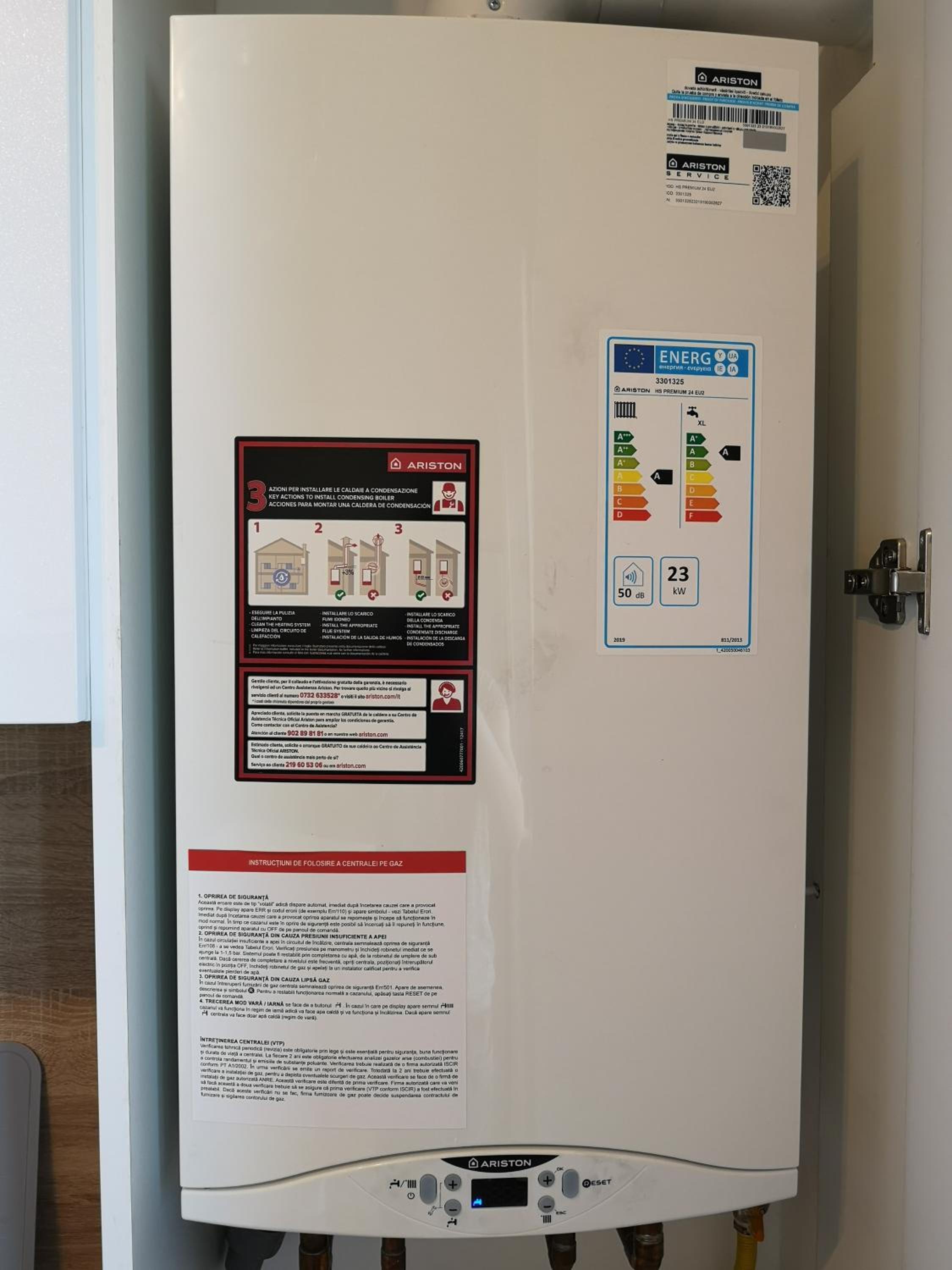 Ared-Atrium Mall ChrysFlatty3 Premium apartment 60mp view 4