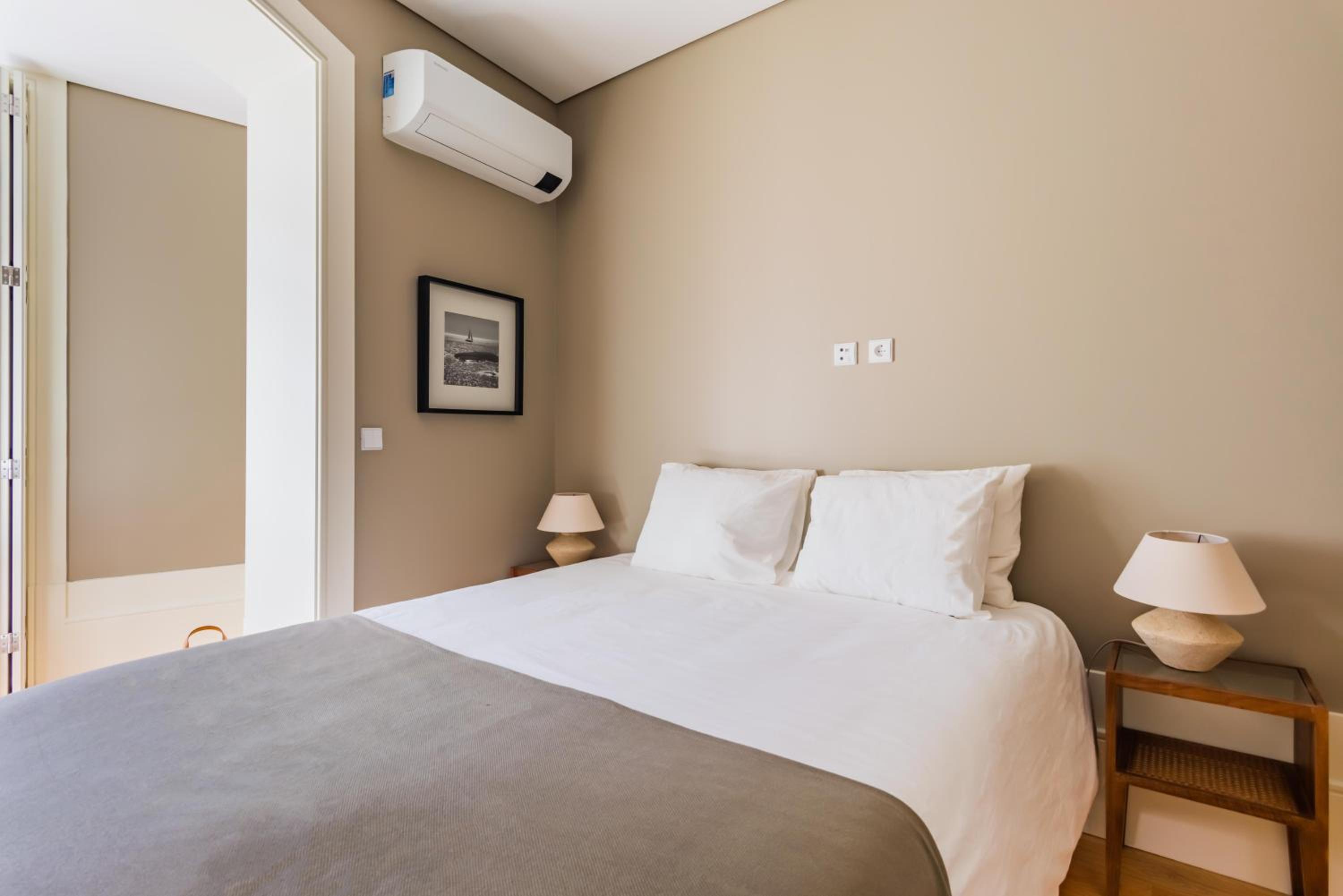 Oporto Viva la Vida Central apartment view 2