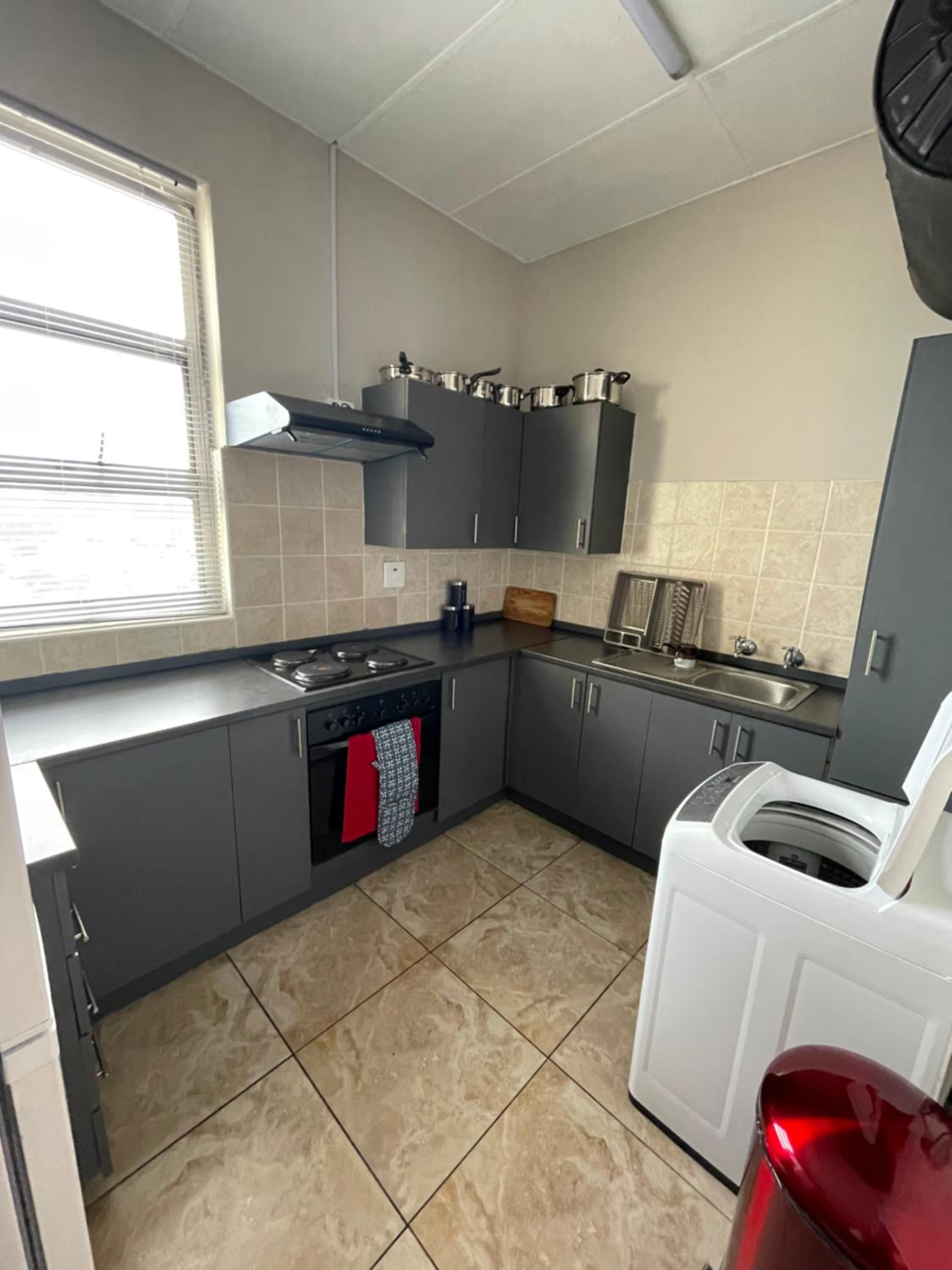 Luyindalo Accomodation at Granten Heights