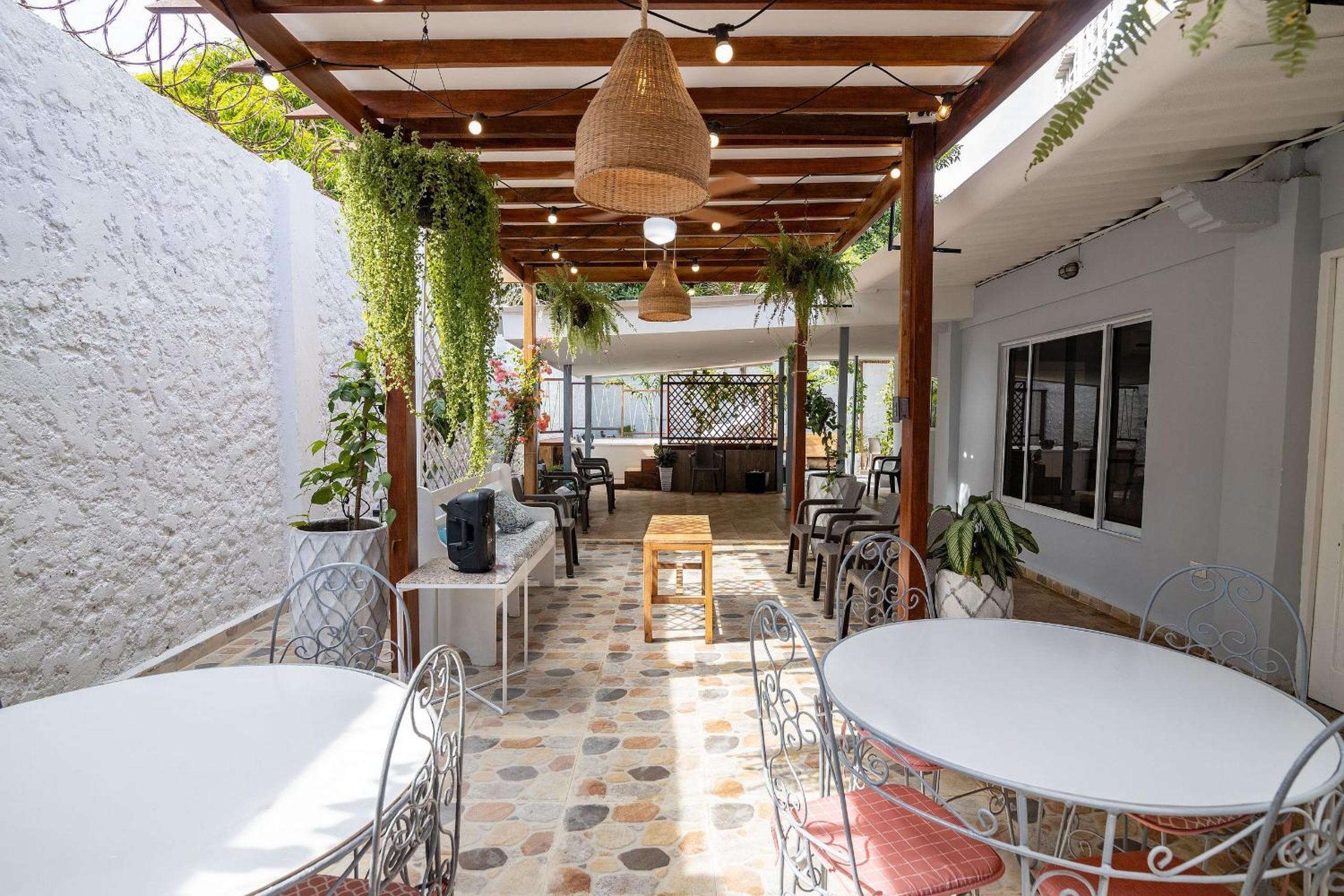 Hogarden: affordable luxury+ experiences