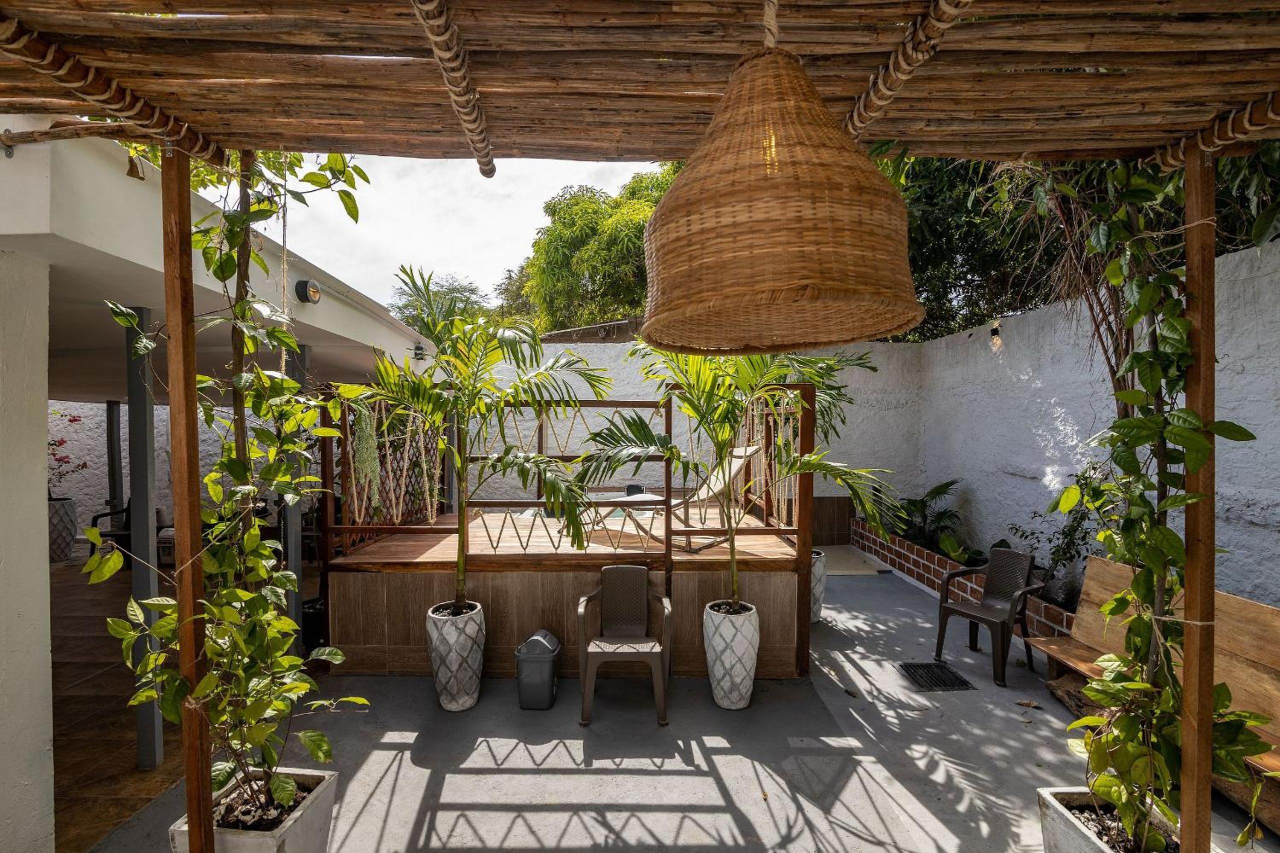 Hogarden: affordable luxury+ experiences