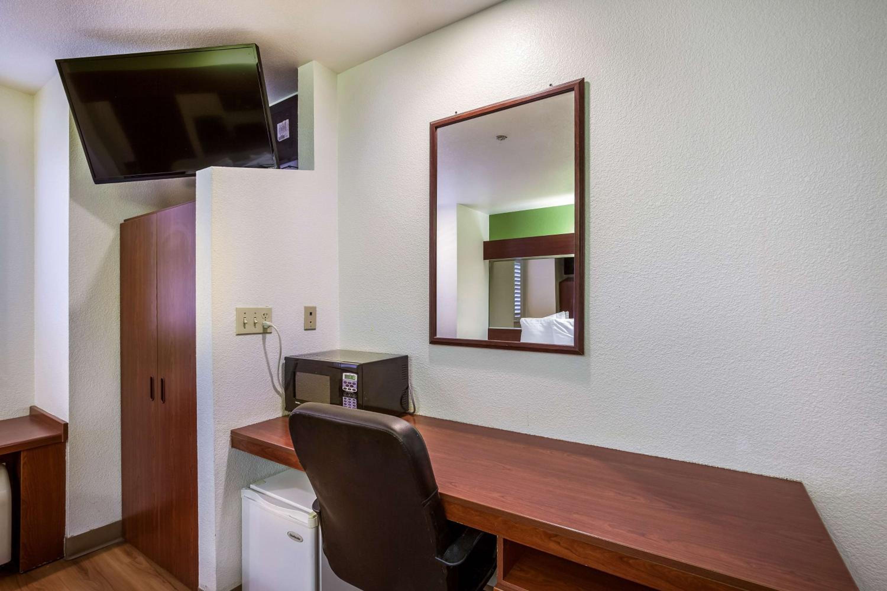 Motel 6-Dixon, CA - Property Image 34