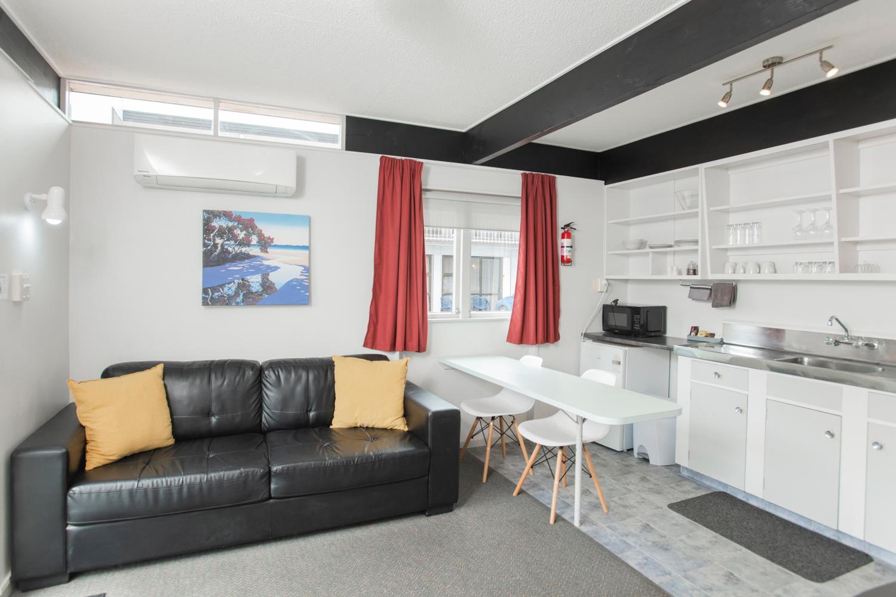 Waikanae Beach Motel