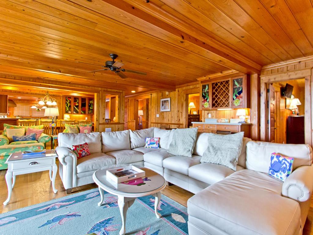 Van Horne Villa view 4