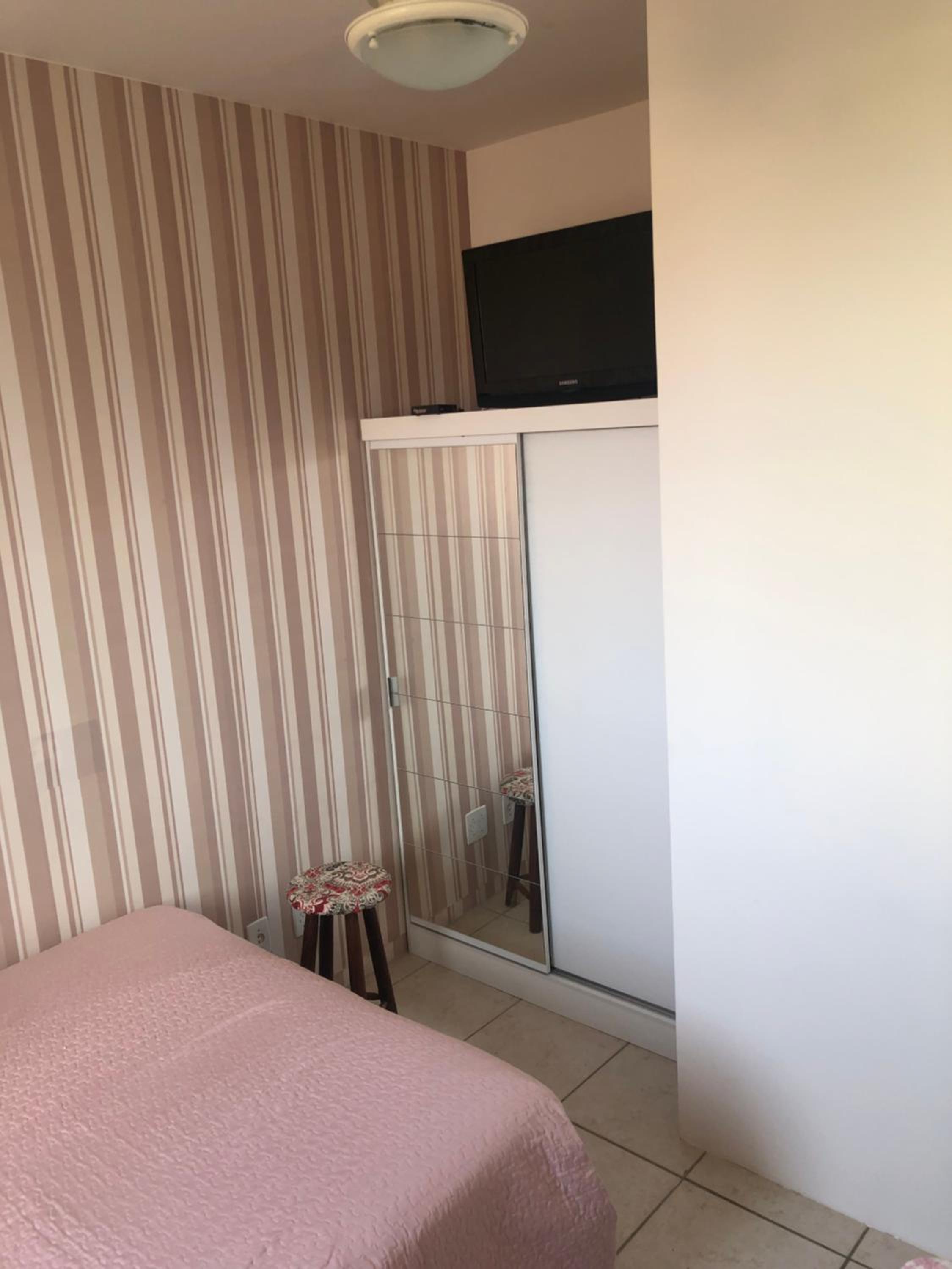 Apartamento peracanga com vista para o mar