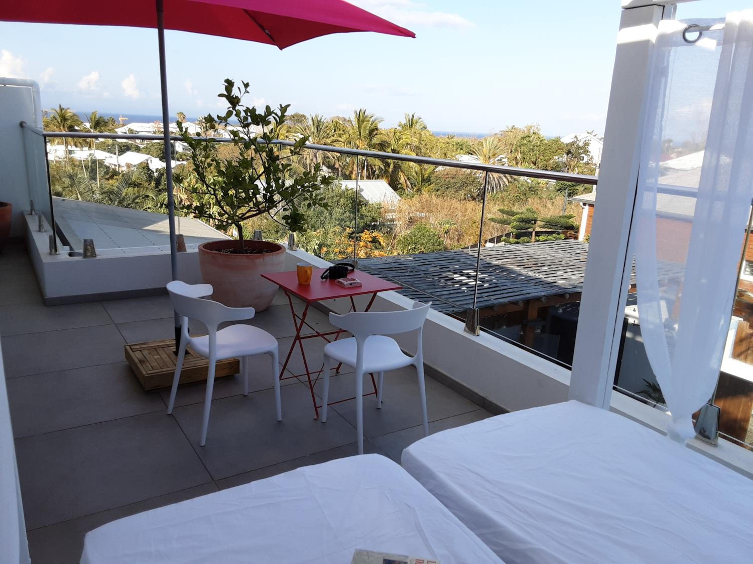 Maison TONGA piscine chambre de luxe