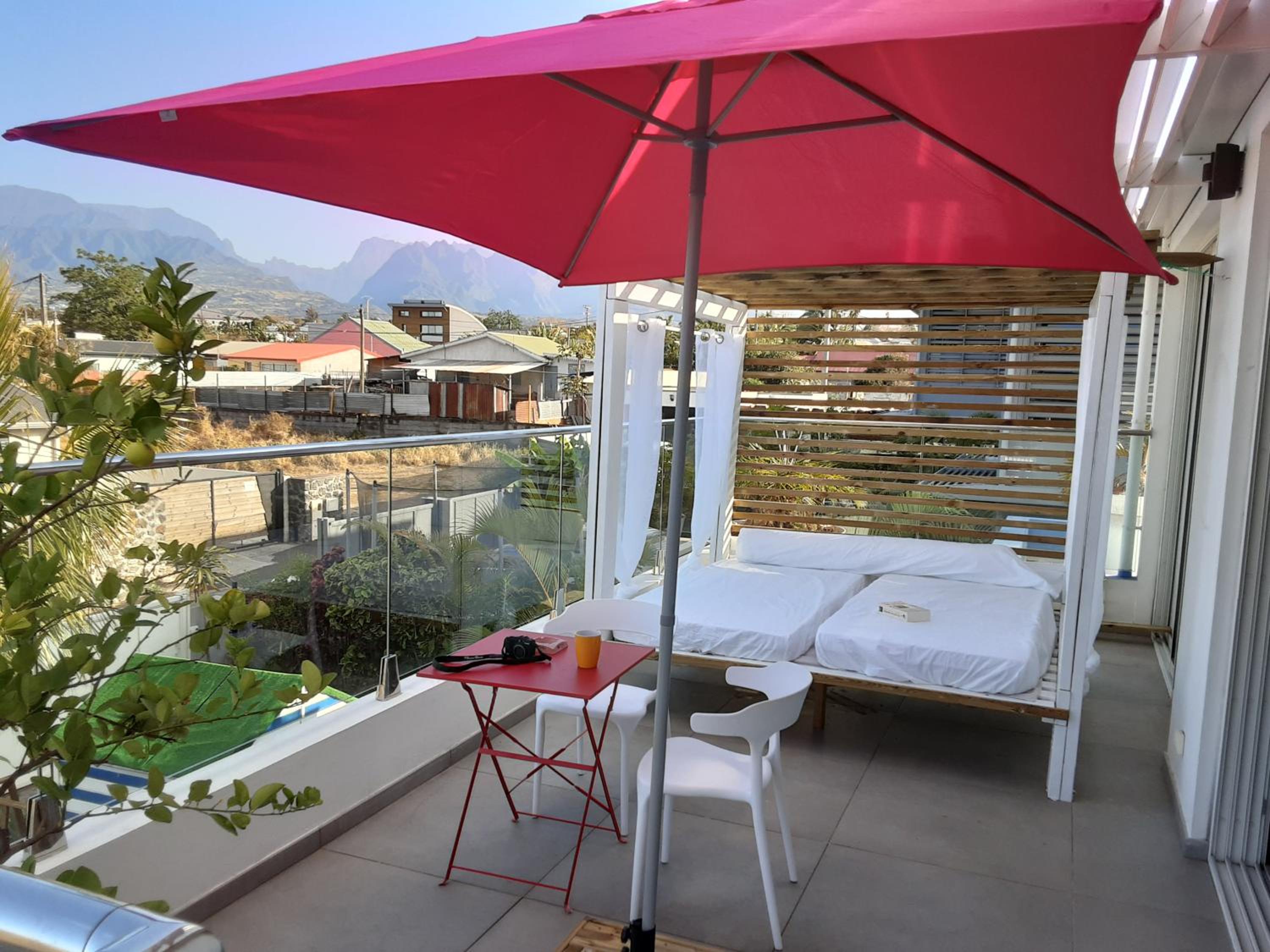 Maison TONGA piscine chambre de luxe