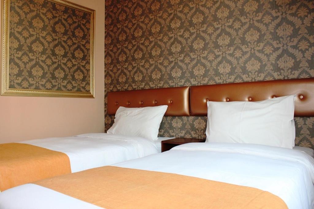 Best Western Hotel Causeway Bay - Image 5