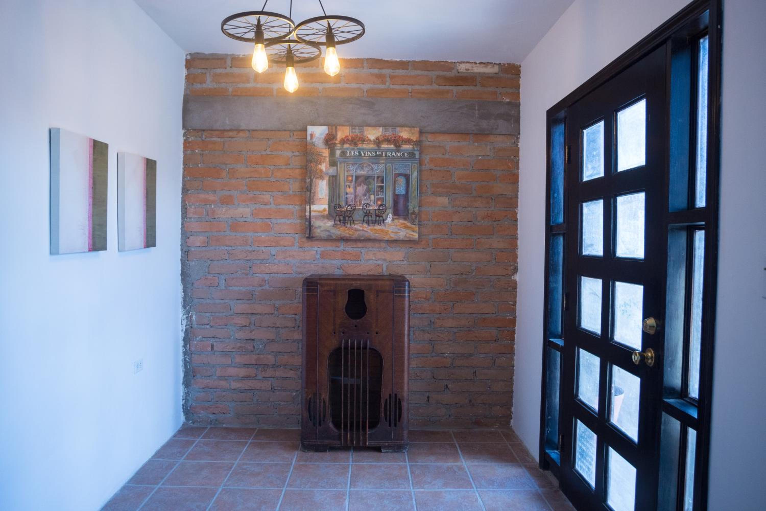 Photo 11