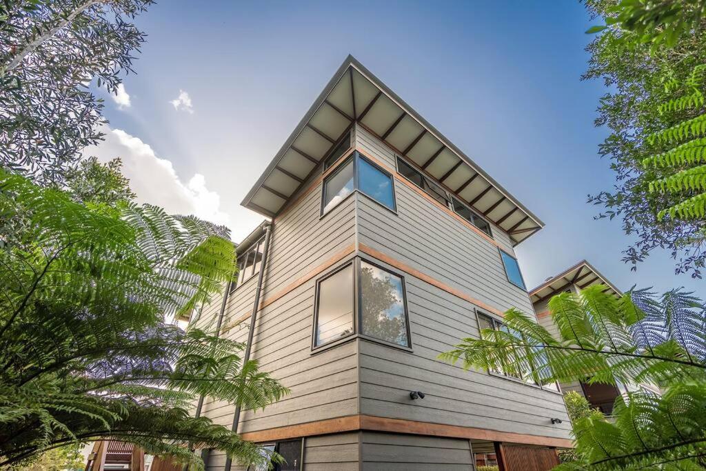 Canopy II - Beach House in the heart of Byron Bay