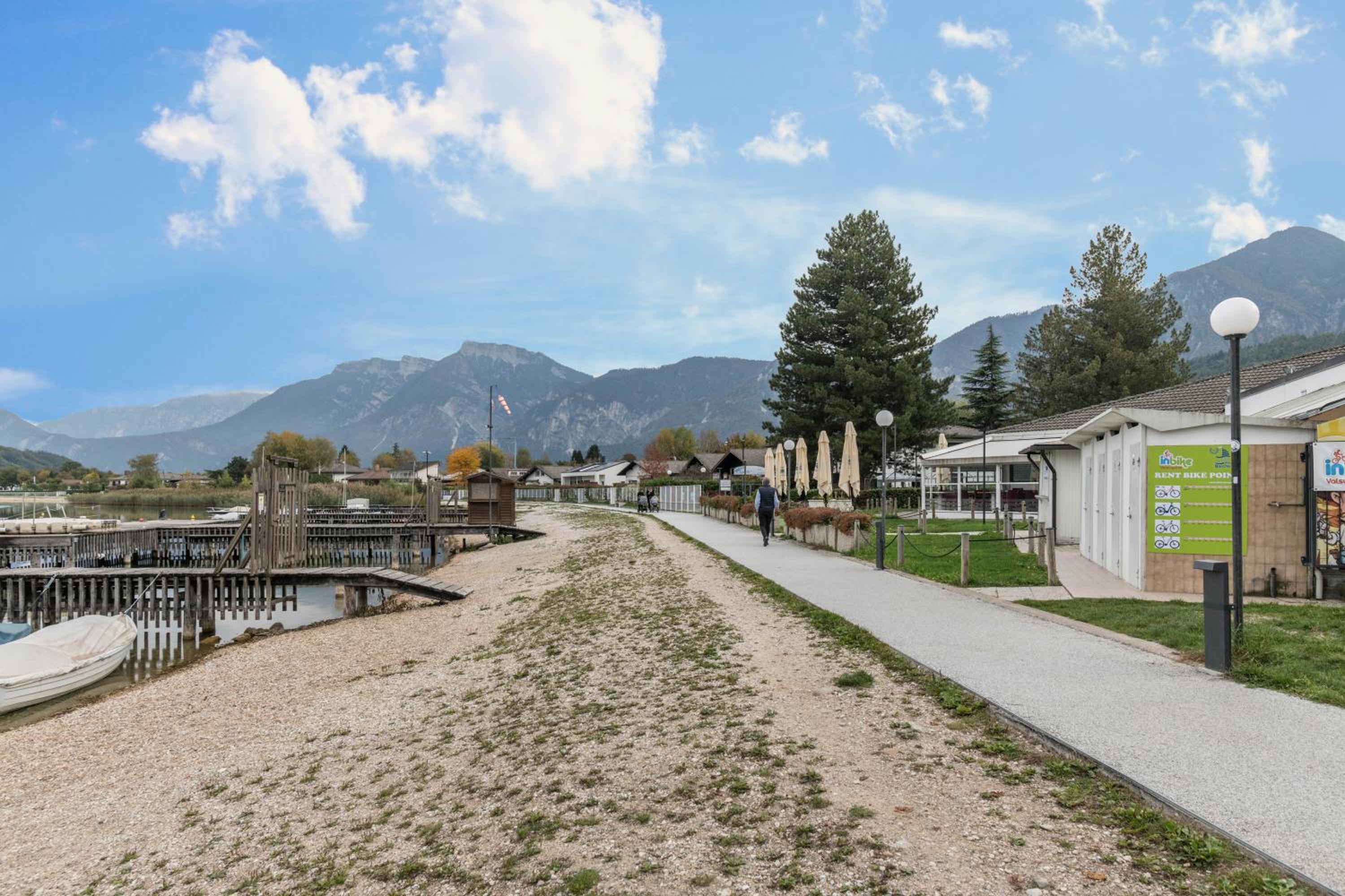Appartamento Calceranica Al Lago view 5