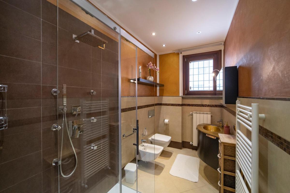 DIAMOND SUITE view 5