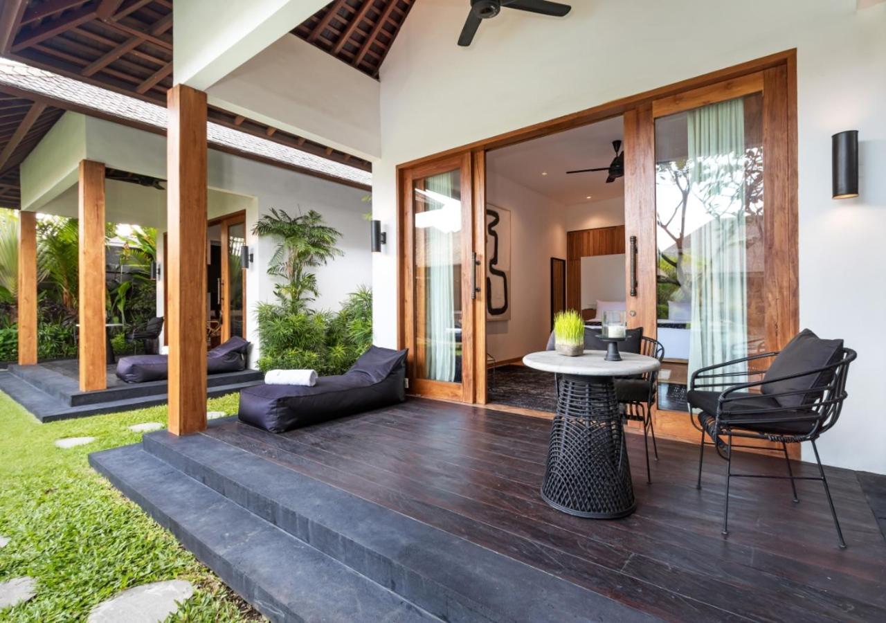 Villa Wolfe by Villa Finder