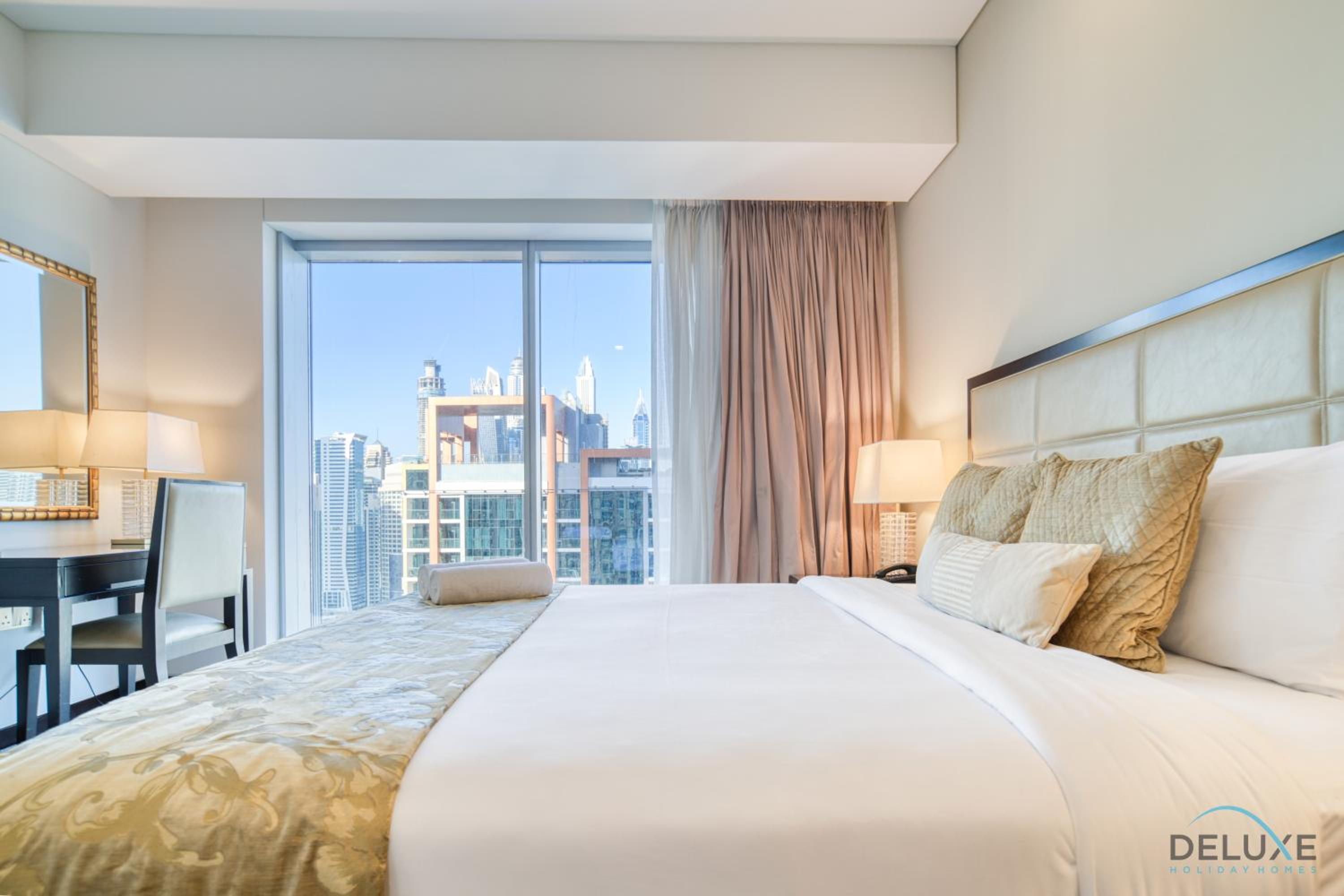Pristine 1BR in The Address Residences Dubai Marina by Deluxe Holiday Homes