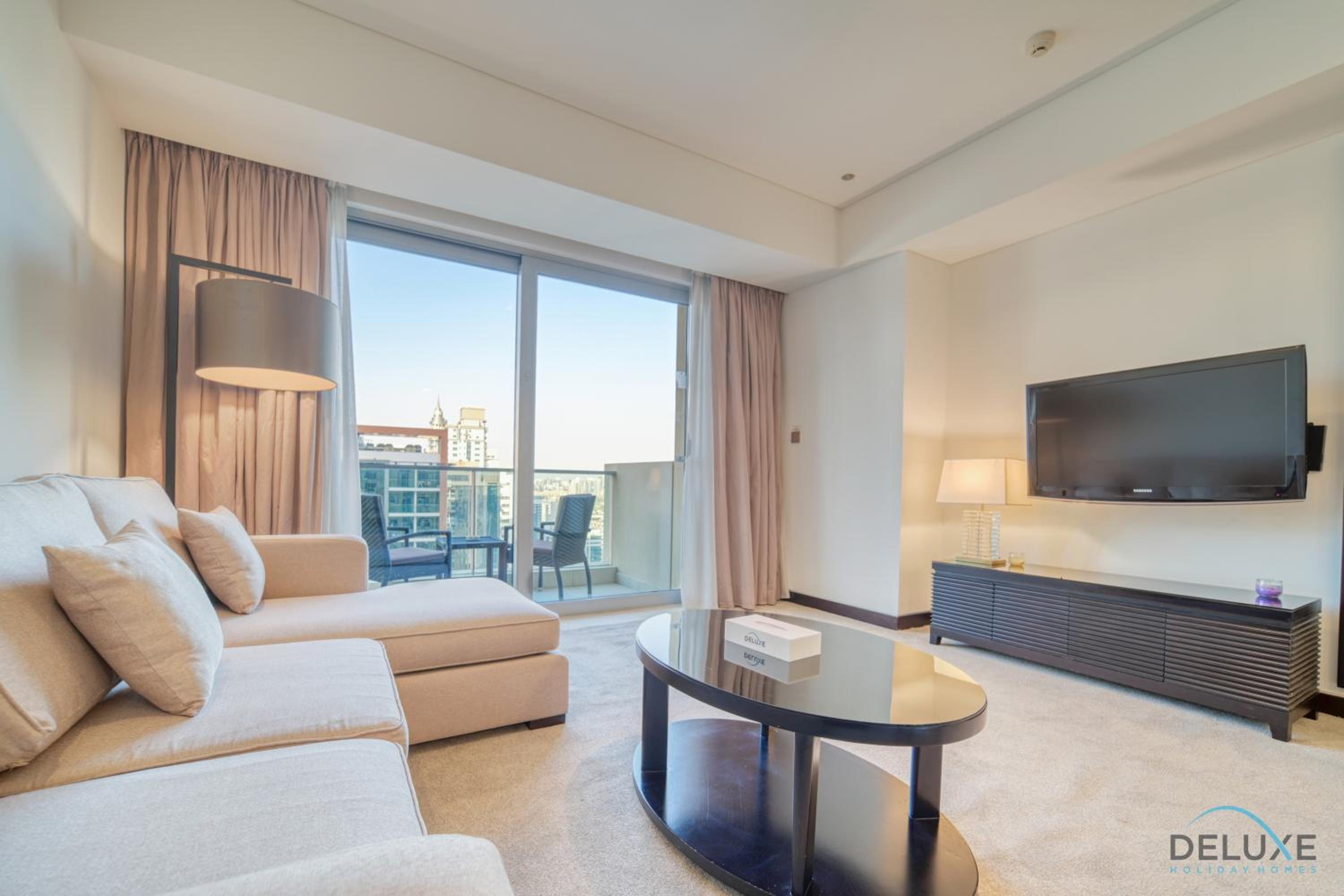 Pristine 1BR in The Address Residences Dubai Marina by Deluxe Holiday Homes