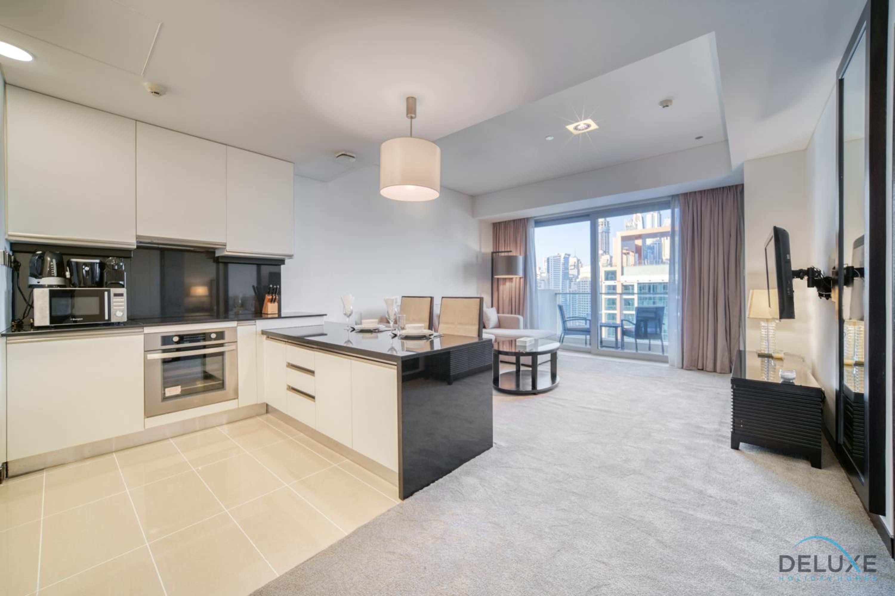 Pristine 1BR in The Address Residences Dubai Marina by Deluxe Holiday Homes