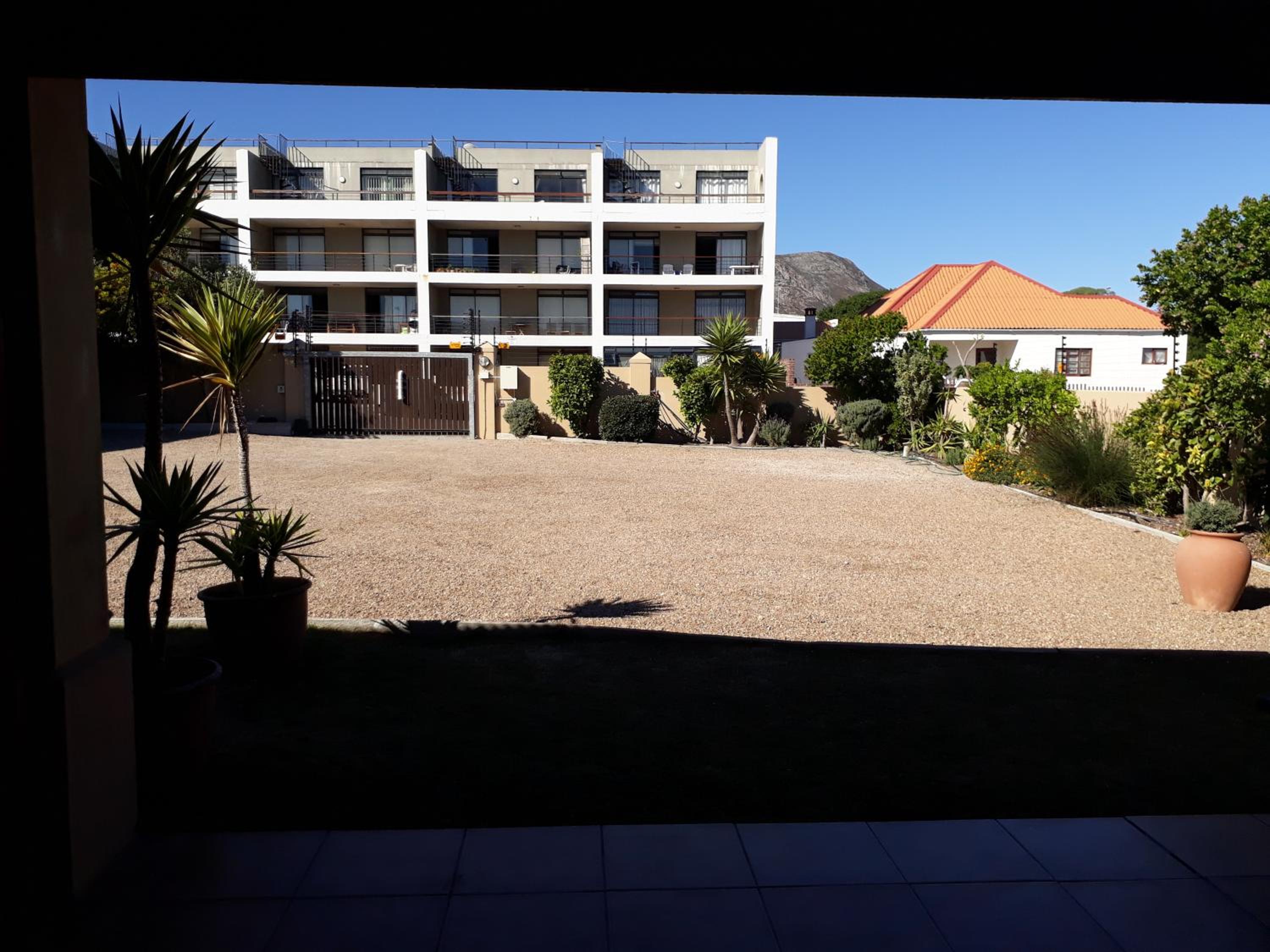 Tourist Lodge Gansbaai