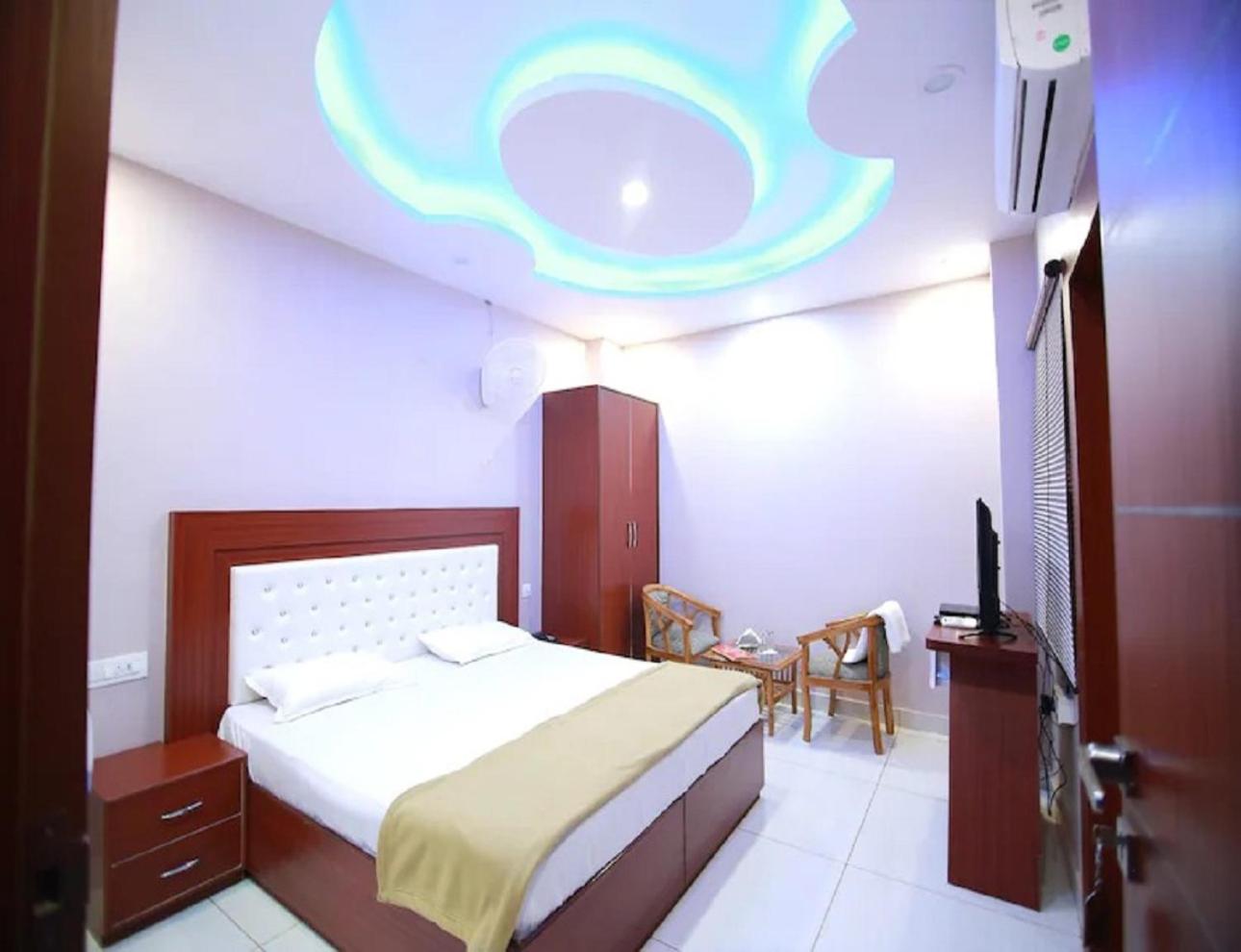 Hotel Kings, Rohtak view 2