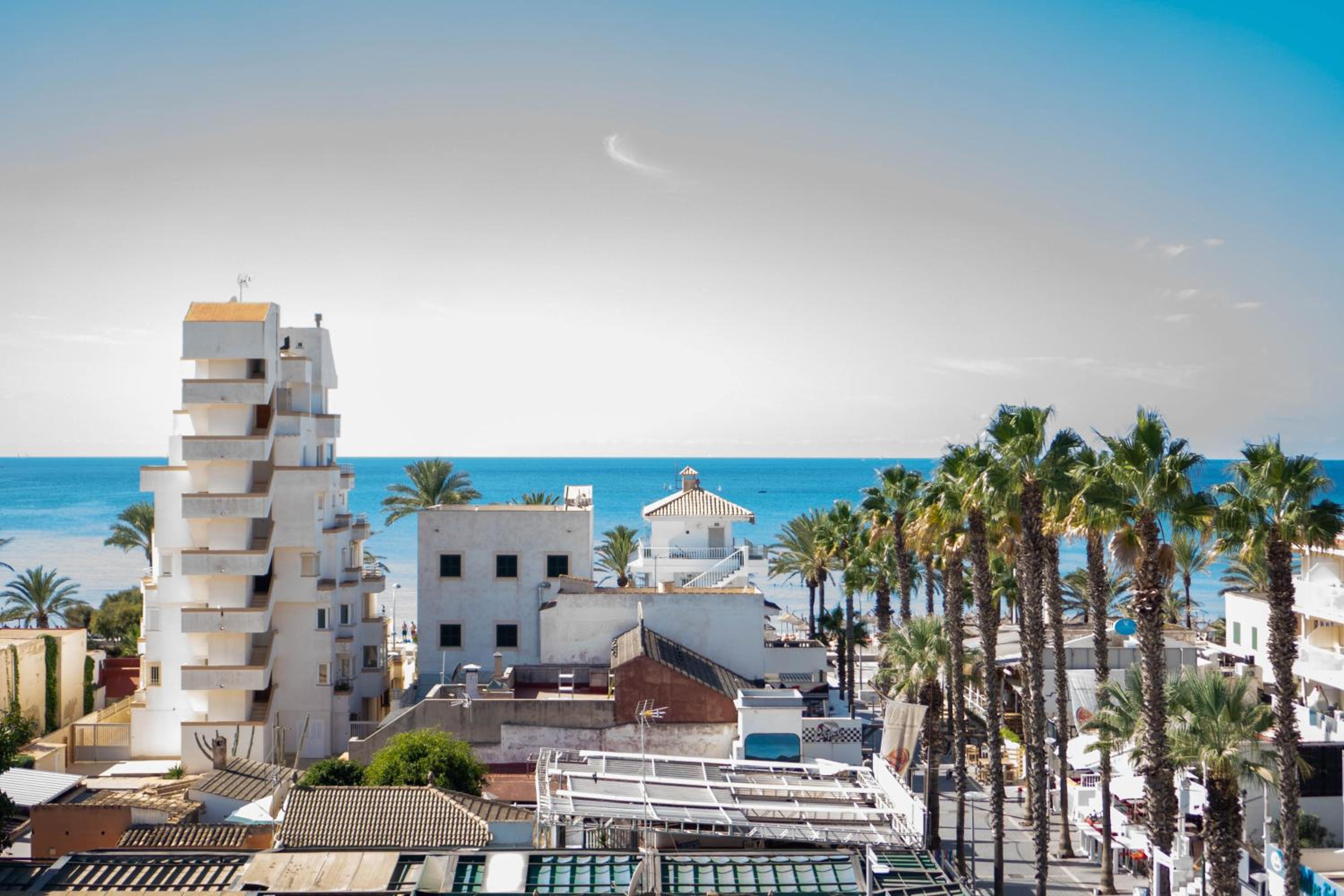 Playa de Palma Vacations - Coral beach house  food - Property Image 4