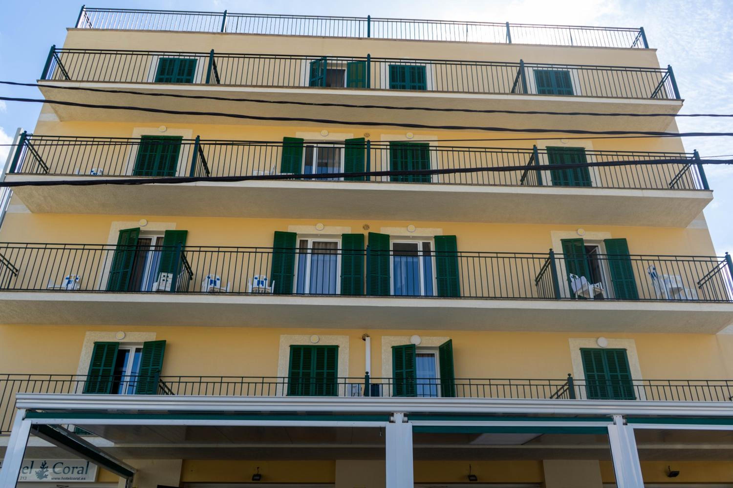 Playa de Palma Vacations - Coral beach house  food - Property Image 5