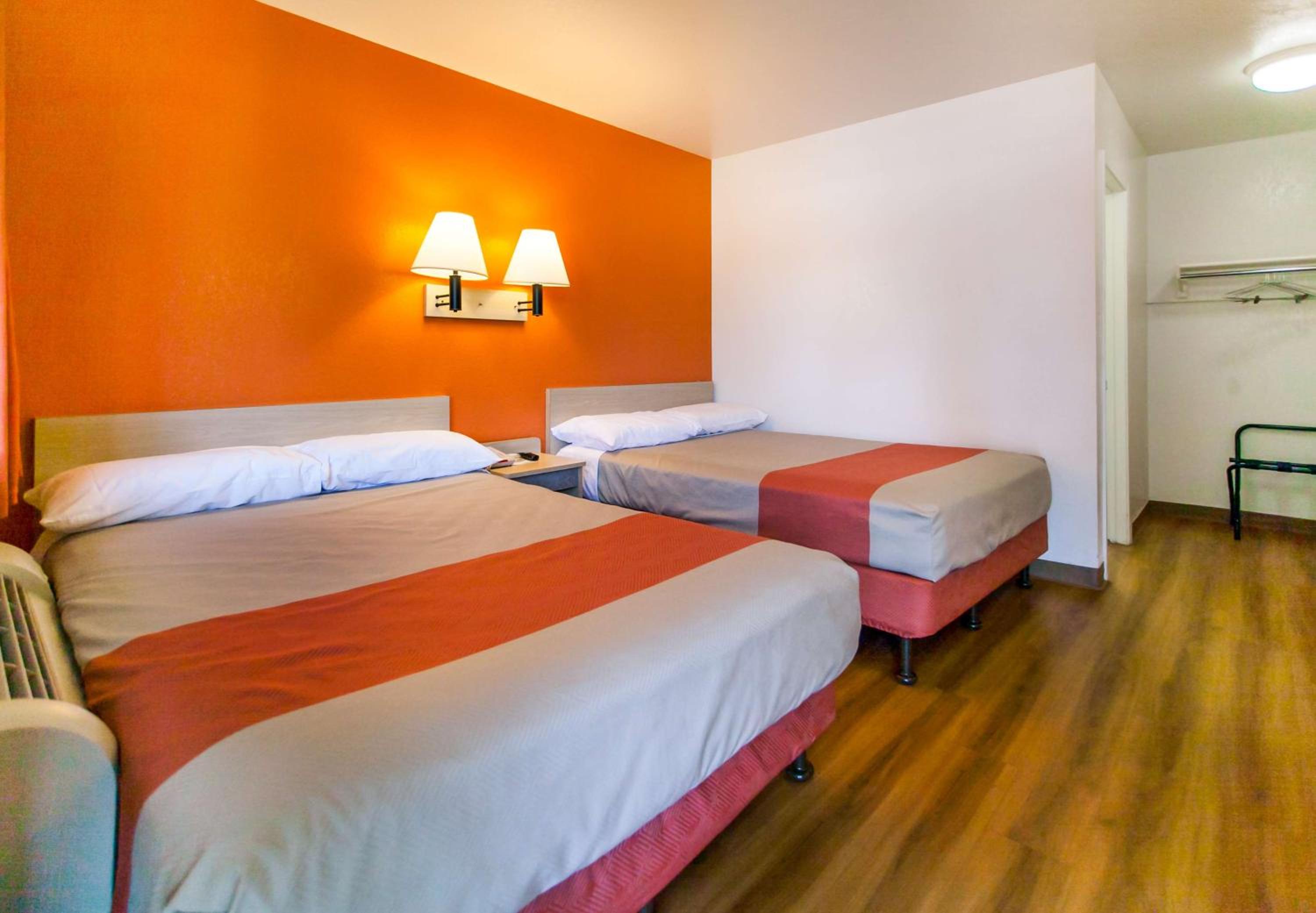 Rosemead Vacations - Motel 6-Rosemead, CA - Los Angeles - Property Image 44